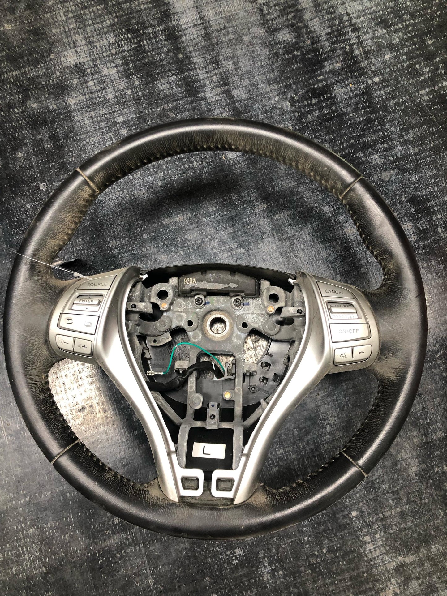 NISSAN X-TRAIL STEERING WHEEL (SW00101)