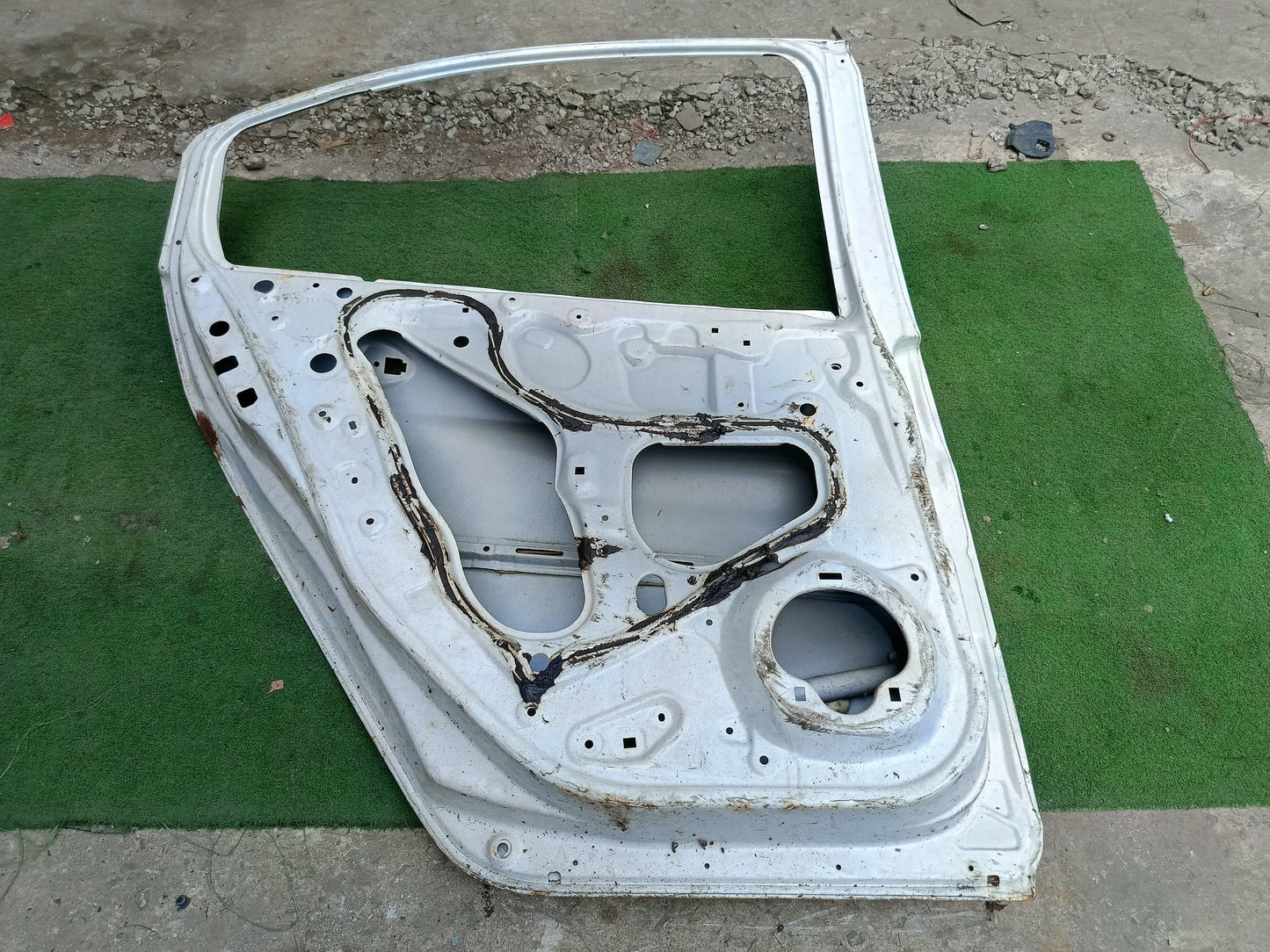 HONDA CITY DOOR PANEL RLH KOSONG WHITE (DP00240)