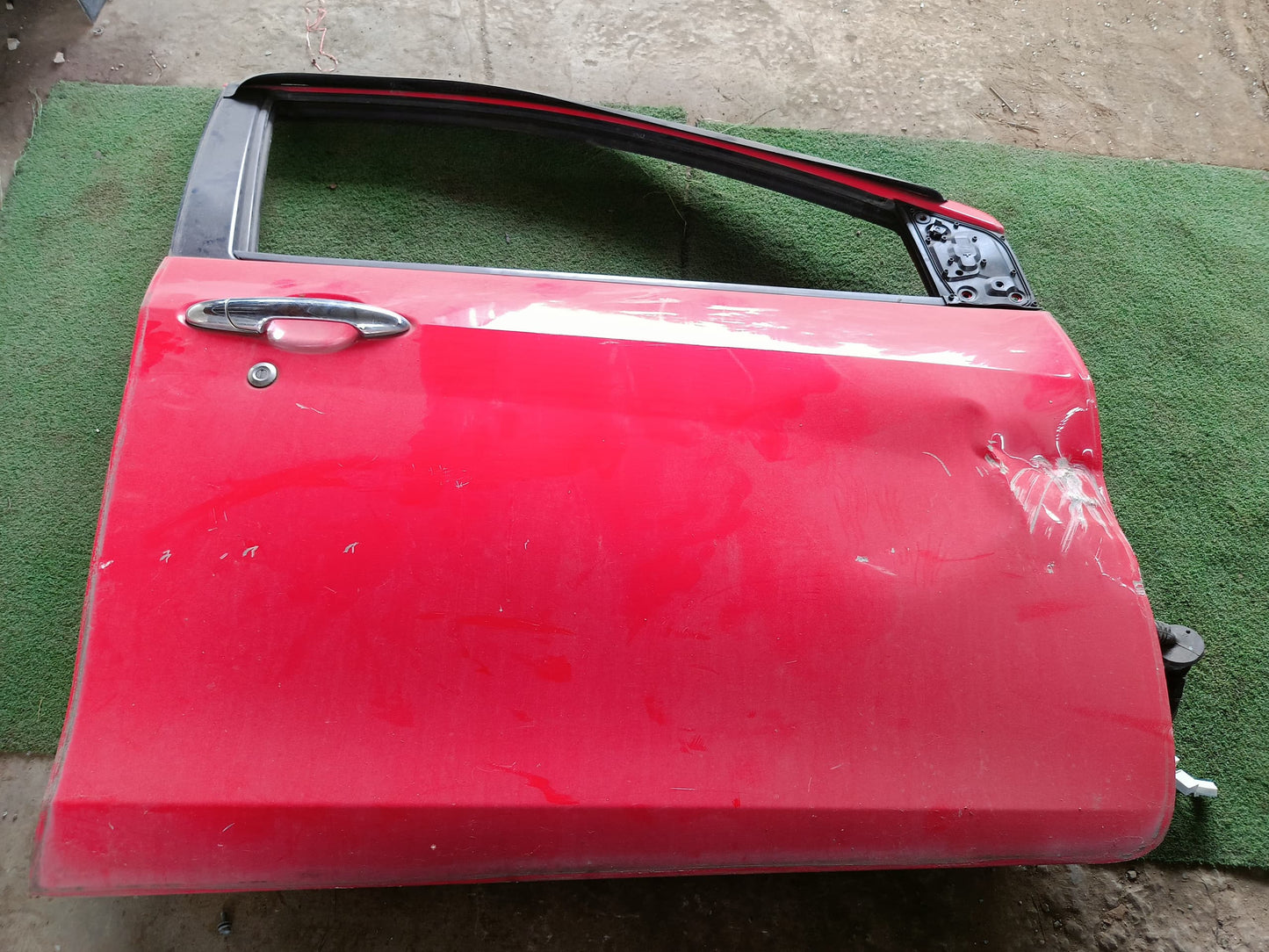 PERODUA BEZZA DOOR PANEL FRH COMPLETE RED (DP00252)