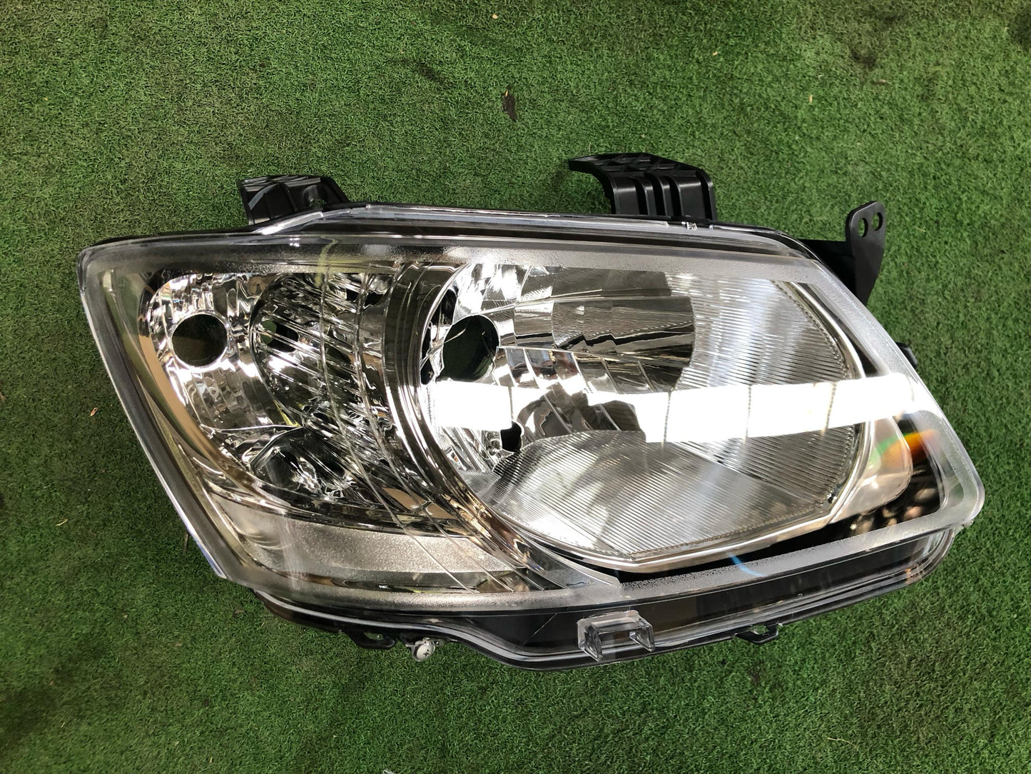 PROTON SAGA BLM 1.3 N-LINE 2008 HEAD LAMP RH (PRB01A-4031A-RNND)