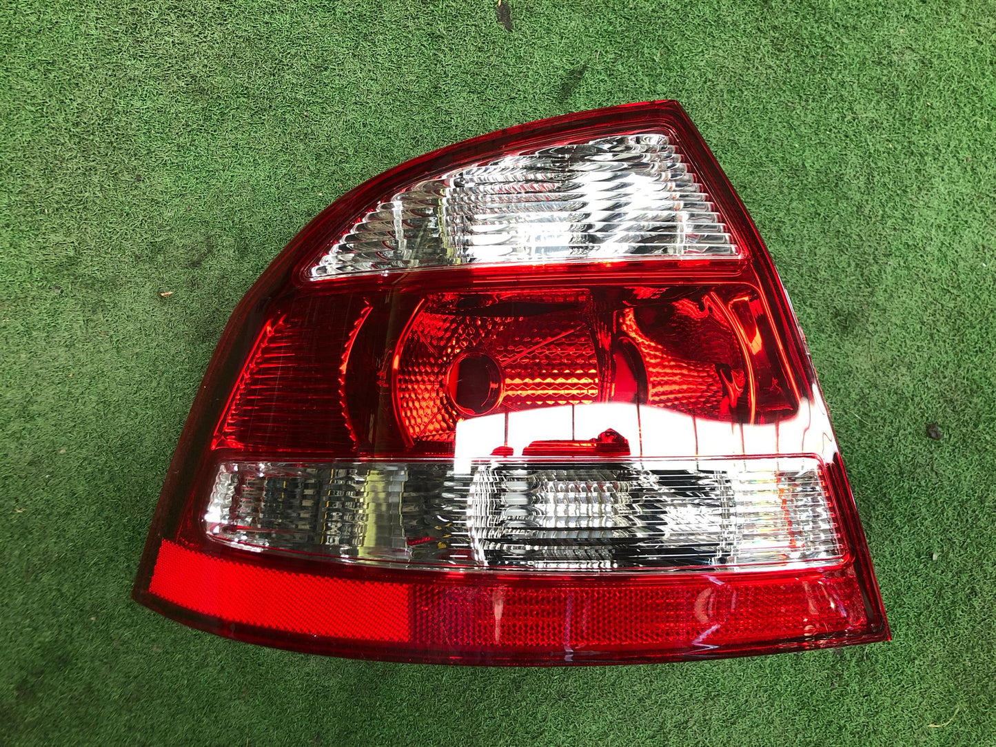 PROTON SAGA BLM 1.3 N-LINE 2008 TAIL LAMP LH (PRB01A-4036A-LNNA)