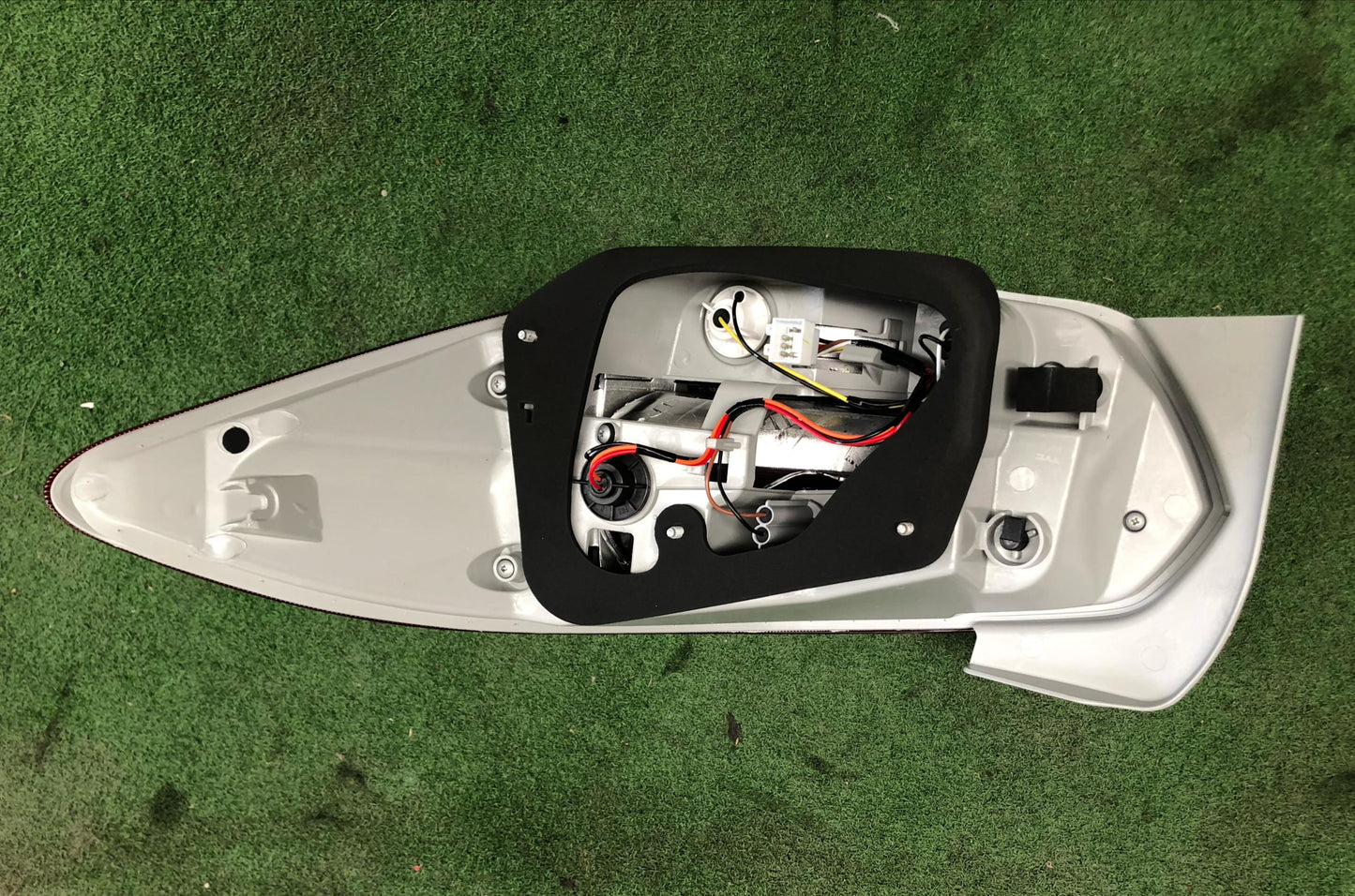PROTON PERSONA 2016 TAIL LAMP LH (PRG02C-4036A-LNND)