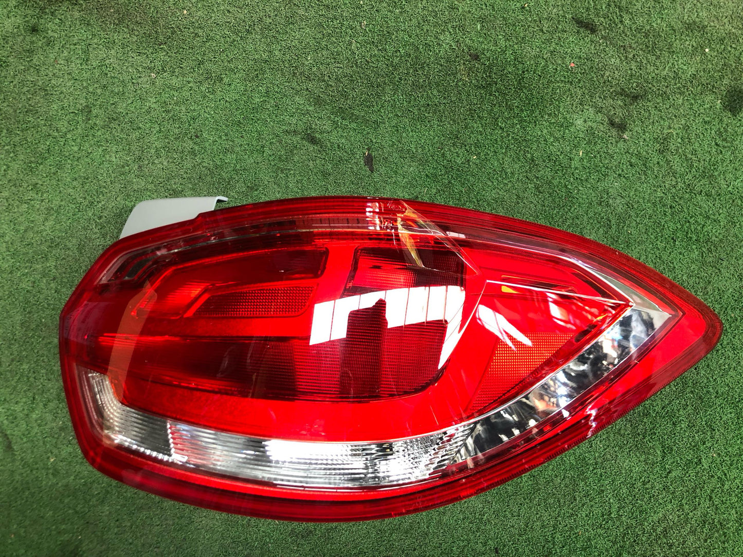 PROTON PERSONA 2016 TAIL LAMP RH (PRG02C-4036A-RNND)