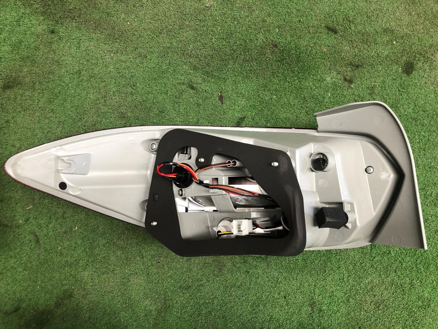 PROTON PERSONA 2016 TAIL LAMP RH (PRG02C-4036A-RNND)