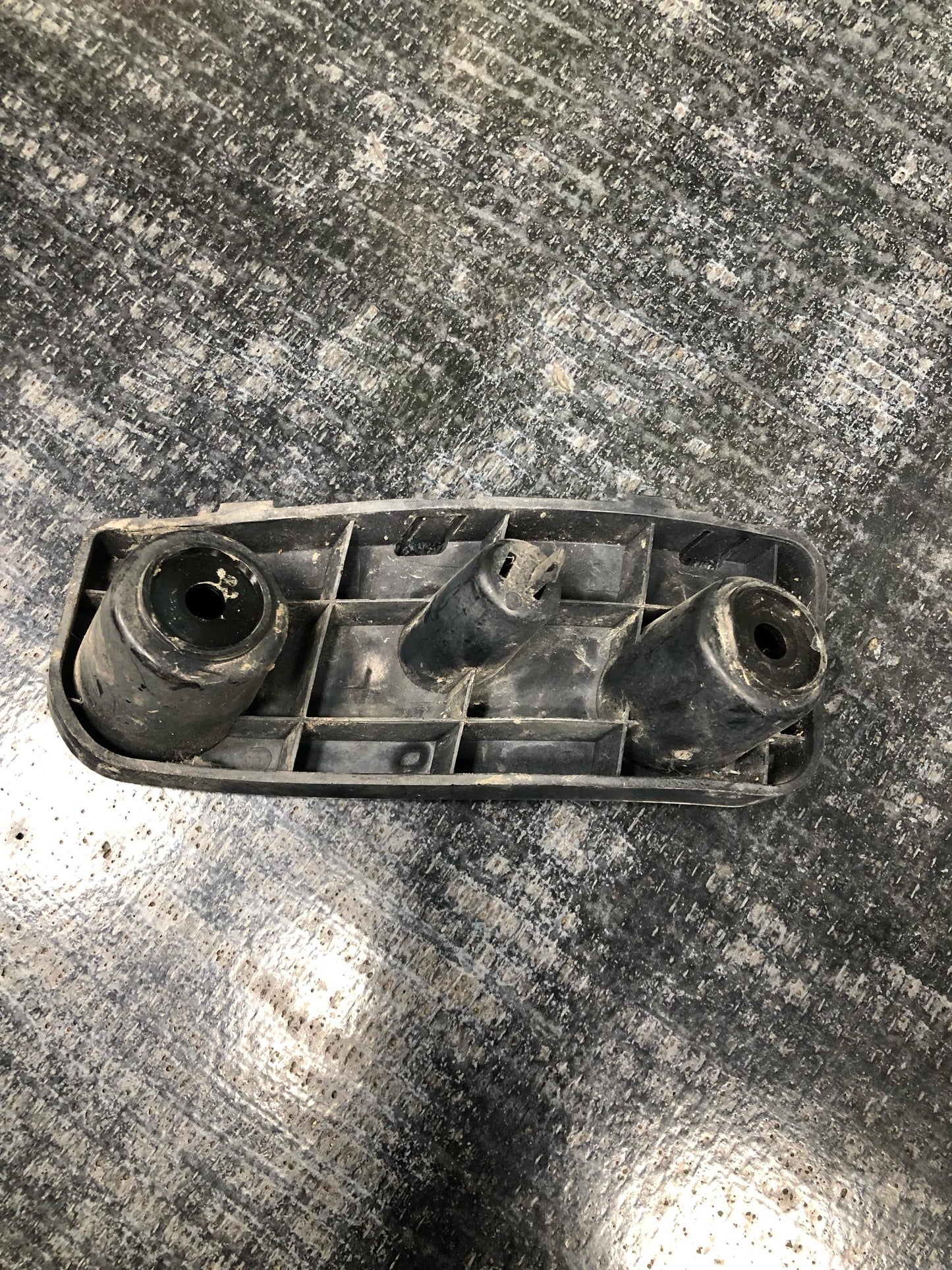 PROTON PREVE FRONT BUMPER BRACKET LH (PW930663)
