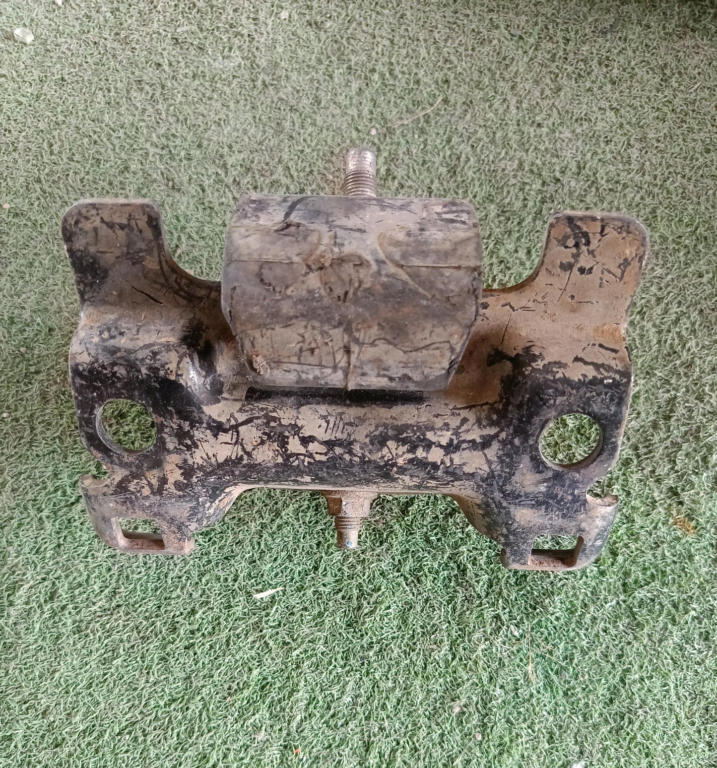 NISSAN NAVARA NP300 ENGINE MOUNTING REAR (EM0058)