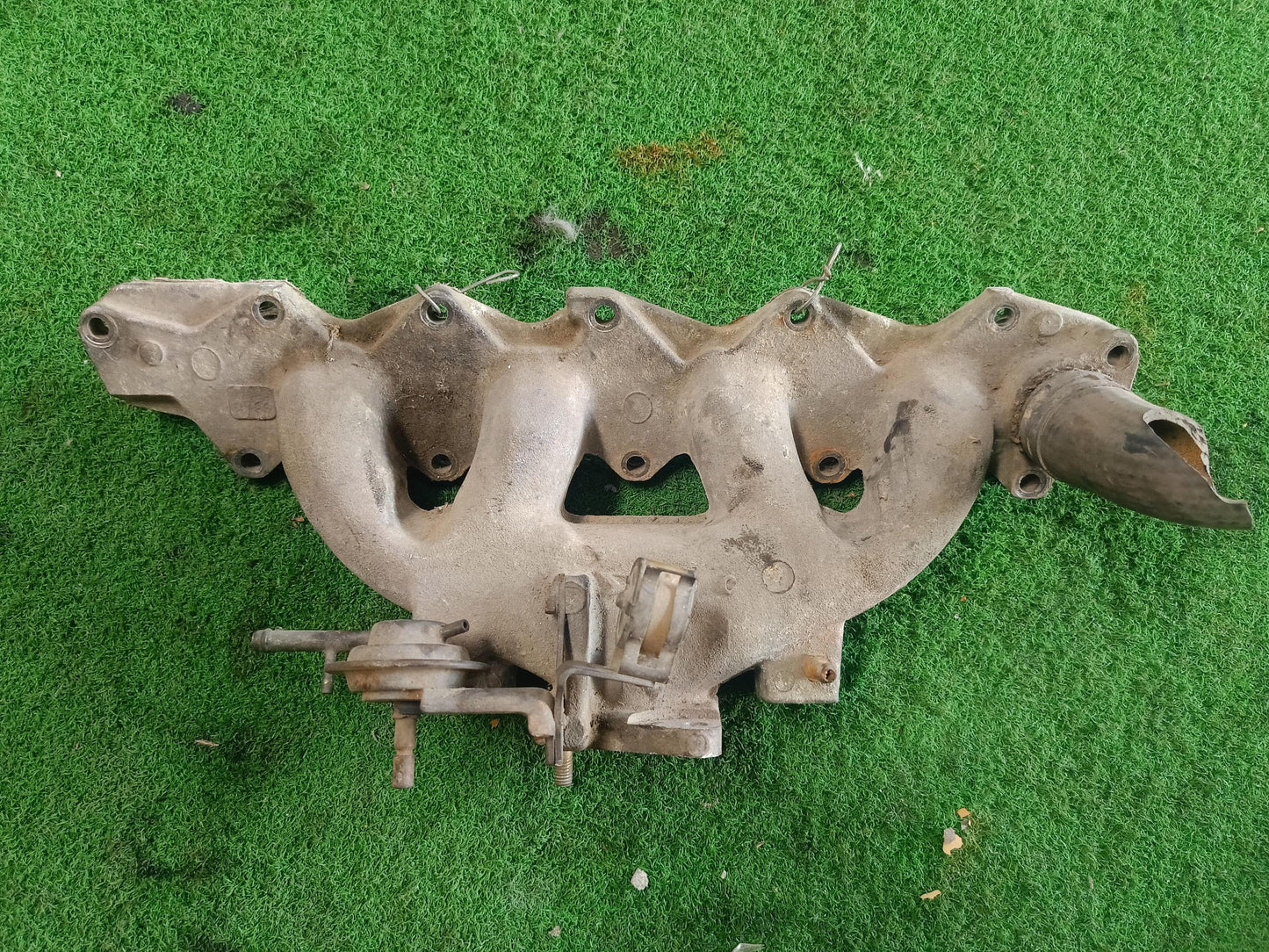 PERODUA RUSA INLET MANIFOLD (IM00029)
