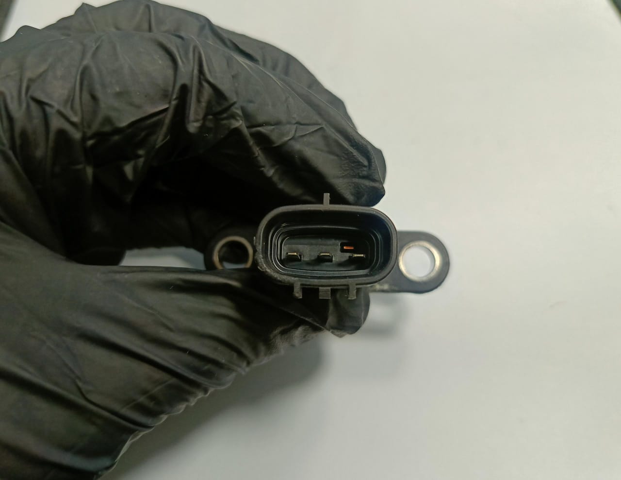 DMAX VCROSS MAP SENSOR (898020-5140)