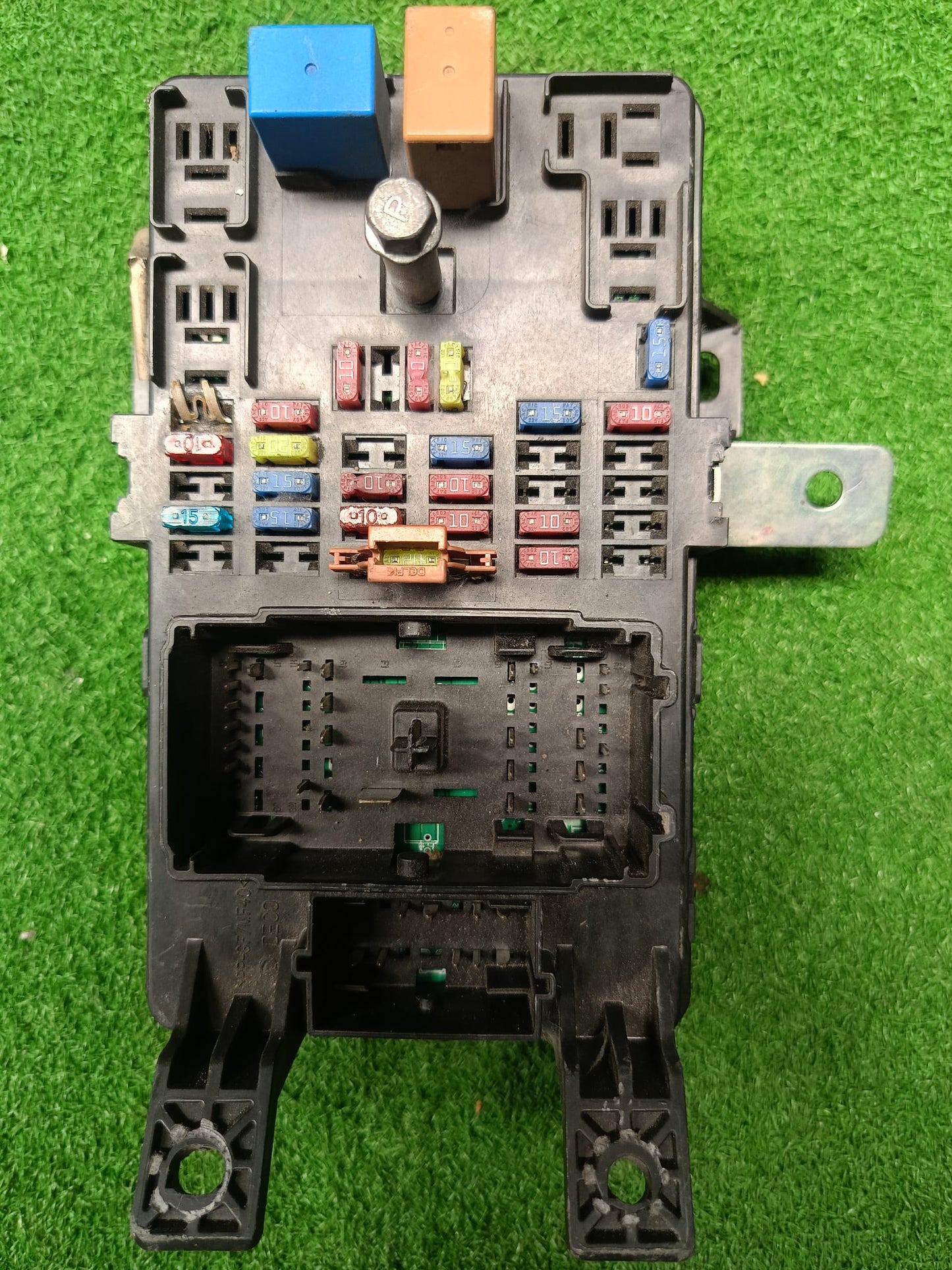 PROTON EXORA NO TURBO FUSE BOX ECU (P6-20A-1P)