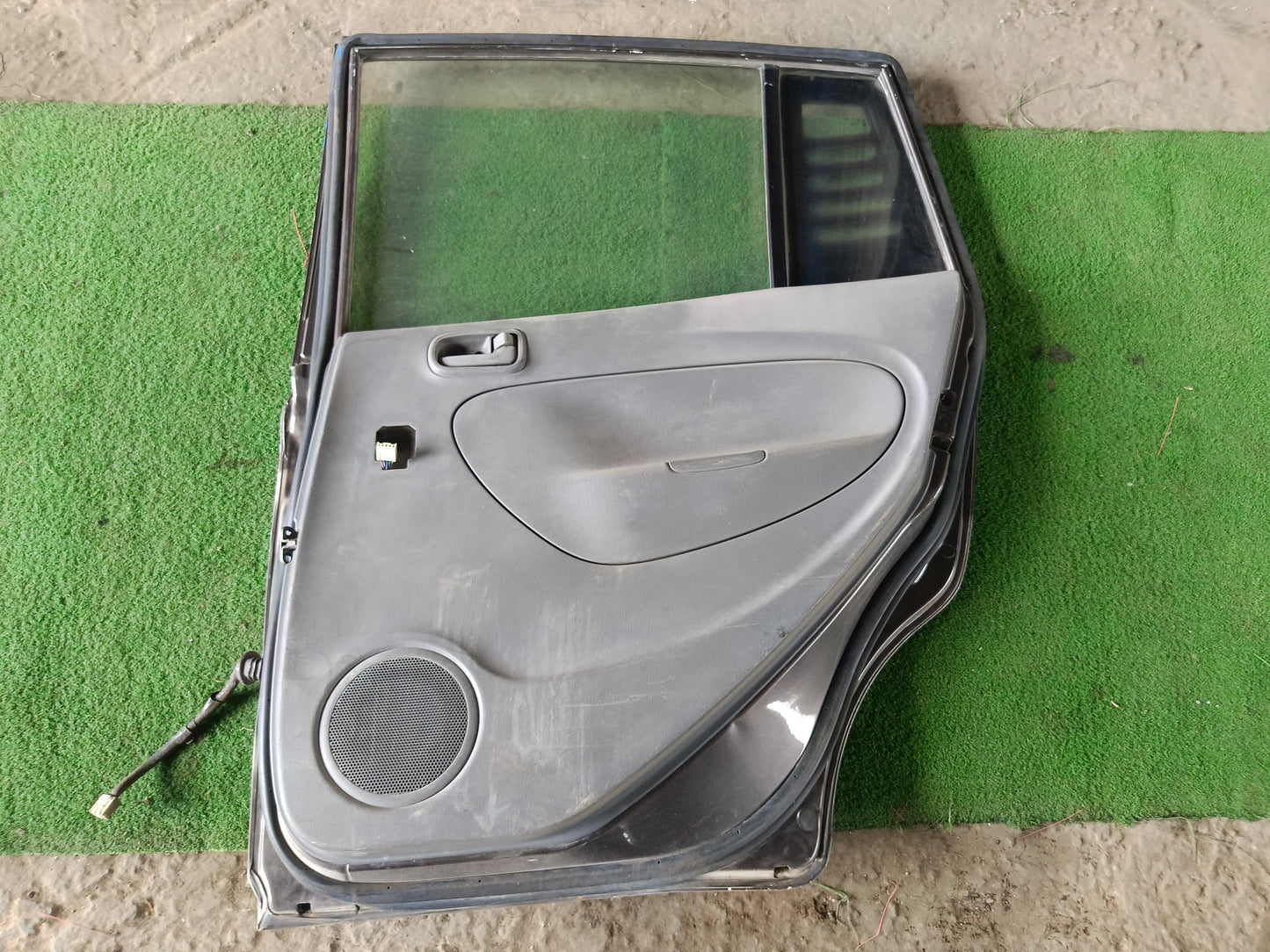 PERODUA VIVA DOOR PANEL RRH COMPLETE BLACK (DP00213)