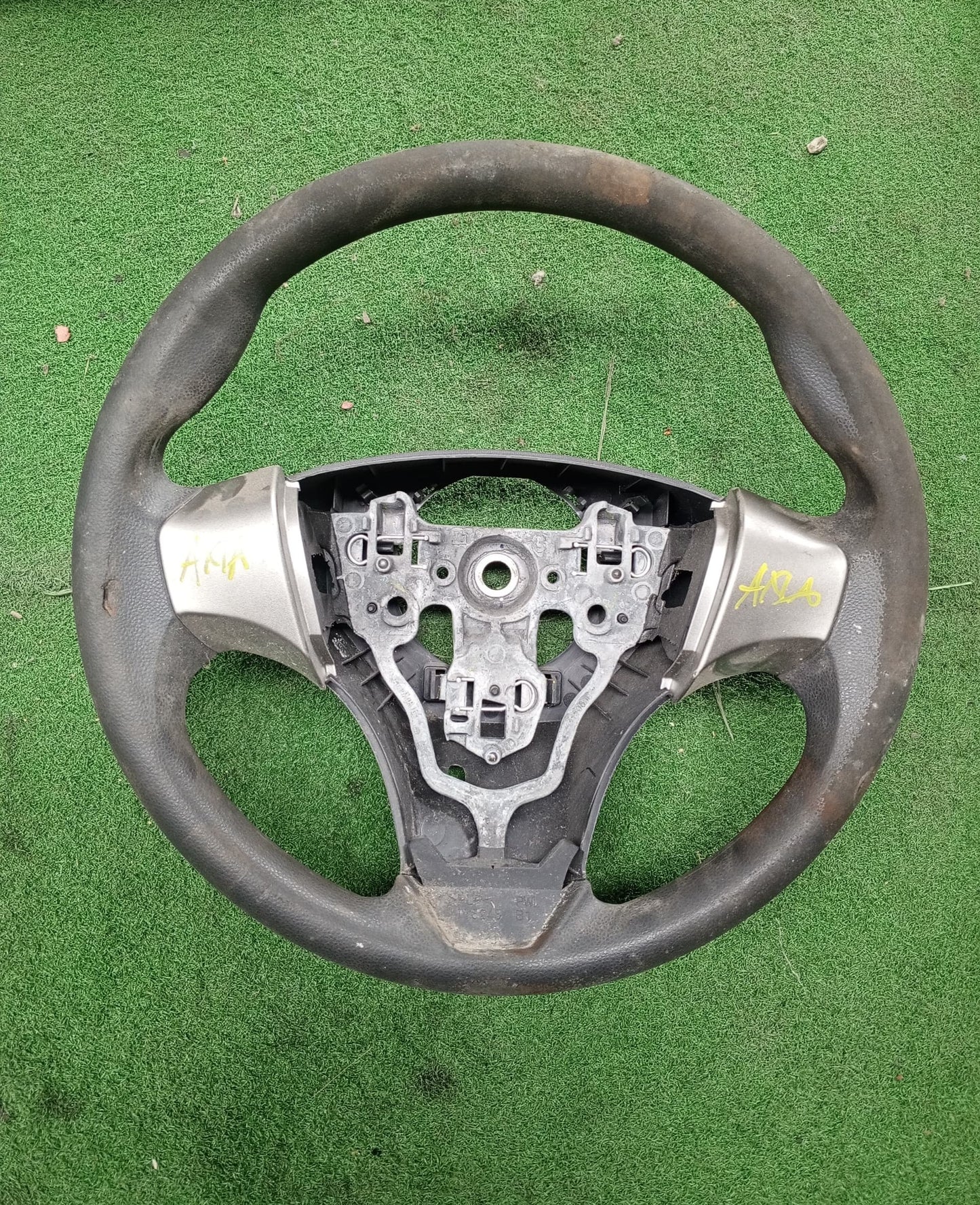 PERODUA AXIA STEERING WHEEL SW00016