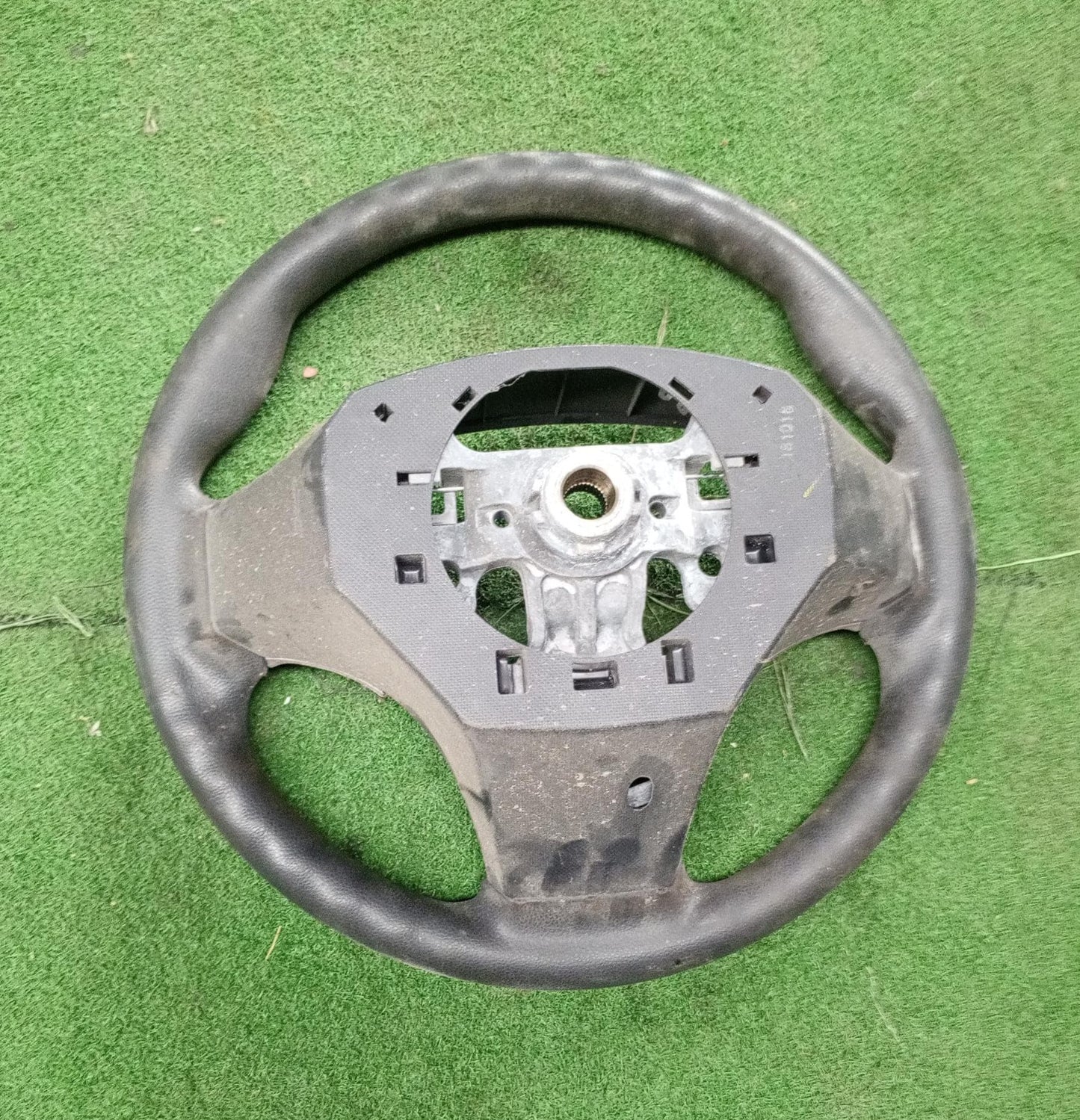 PERODUA AXIA STEERING WHEEL SW00016