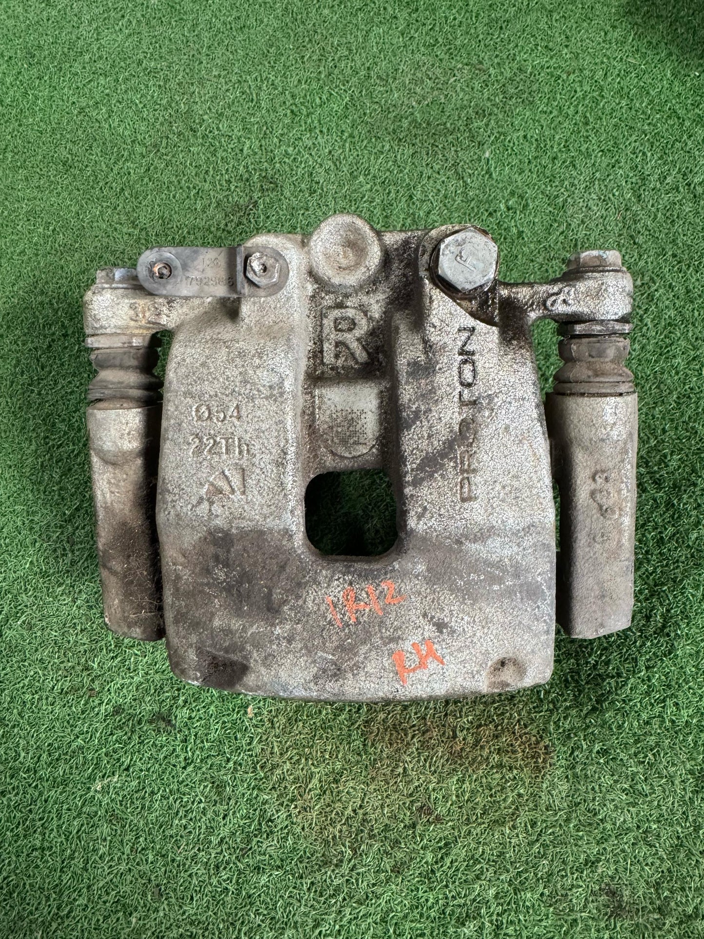 PROTON PERSONA VVT / IRIZ BRAKE CALIPER RH (U)(BC002)