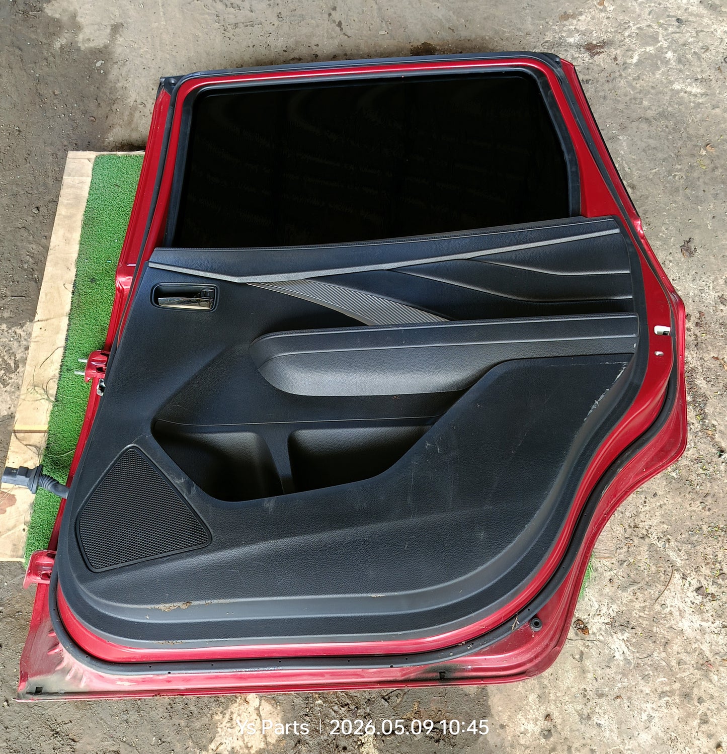 MITSUBISHI XPANDER DOOR PANEL RRH COMPLETE RED (DP00313)