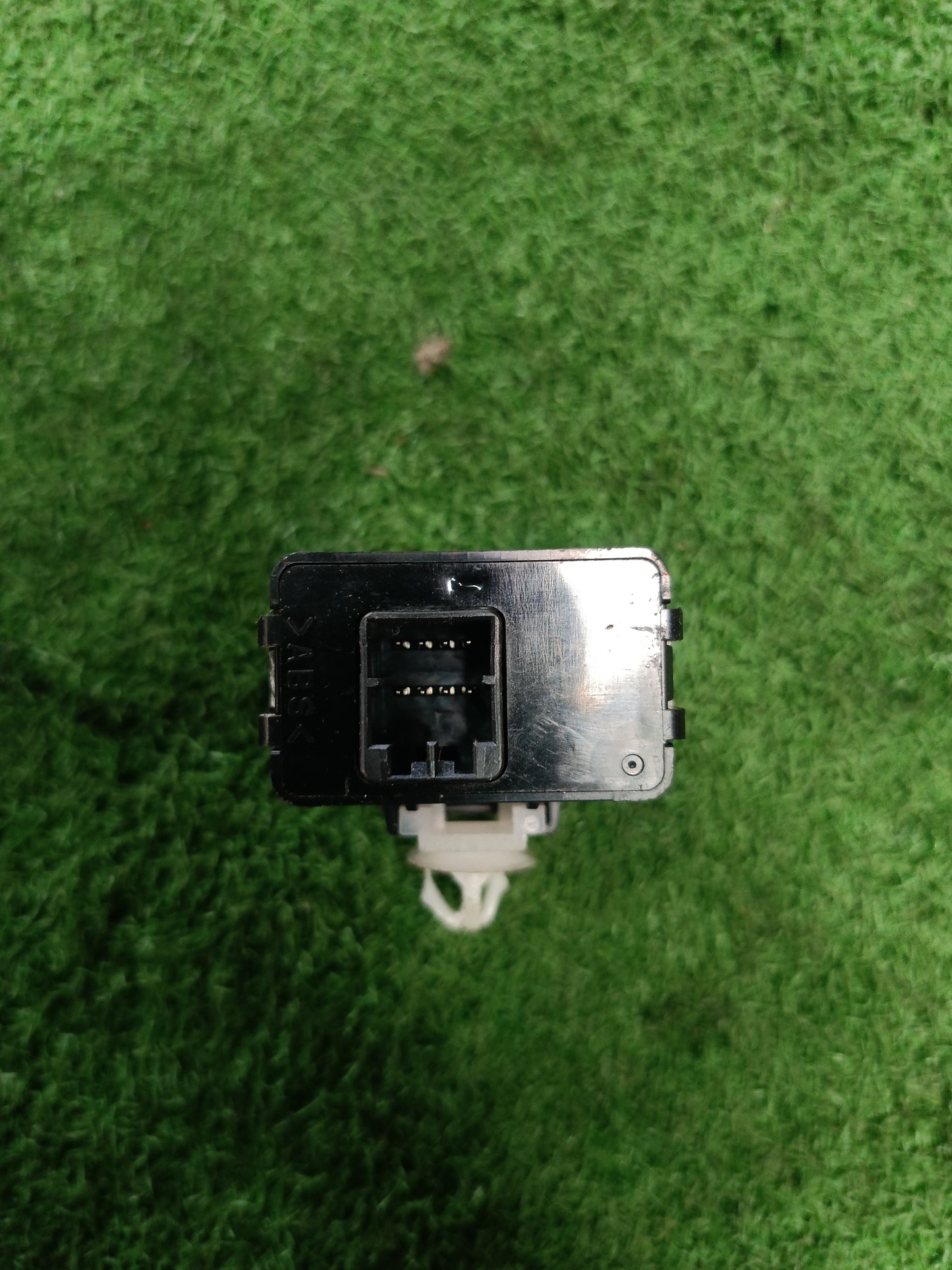 MITSUBISHI L200 STOP LAMP RELAY (8624A004)