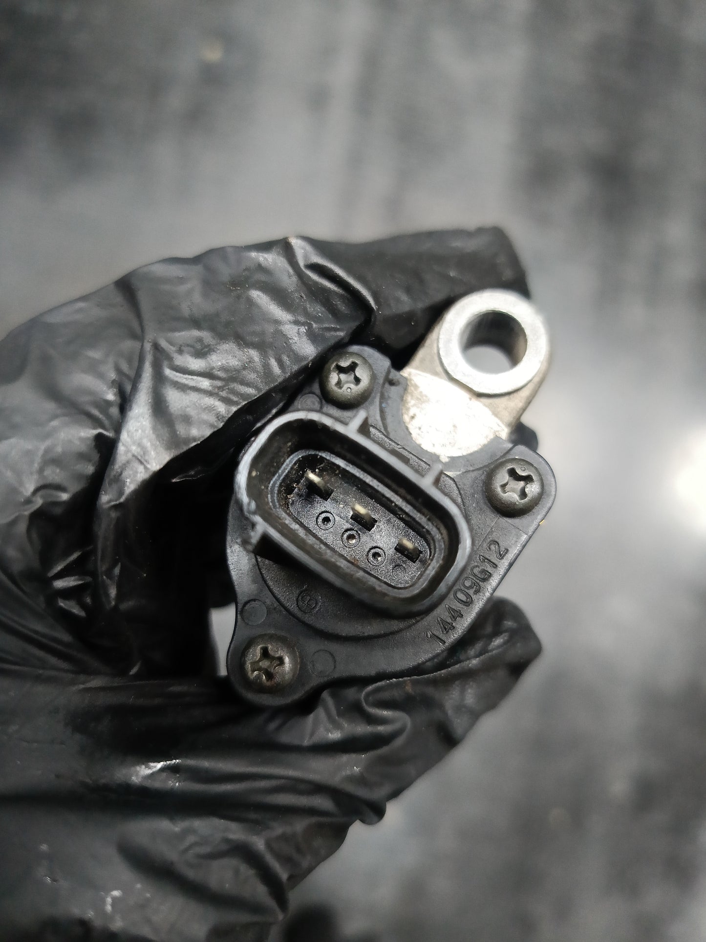 TOYOTA HILUX VIGO KUN25 SPEED SENSOR METER GEAR (83181-12020)