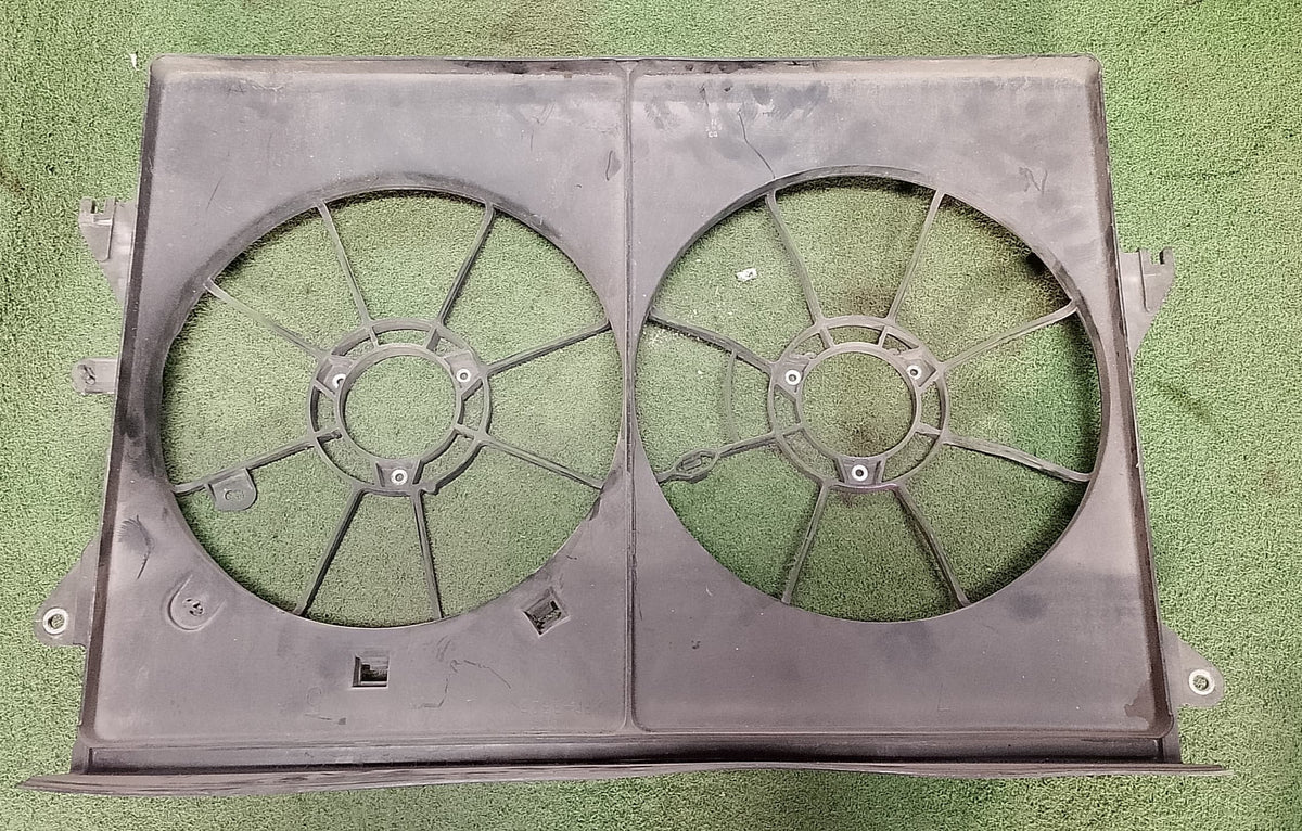 TOYOTA WISH RADIATOR FAN HOUSING (FH0010)