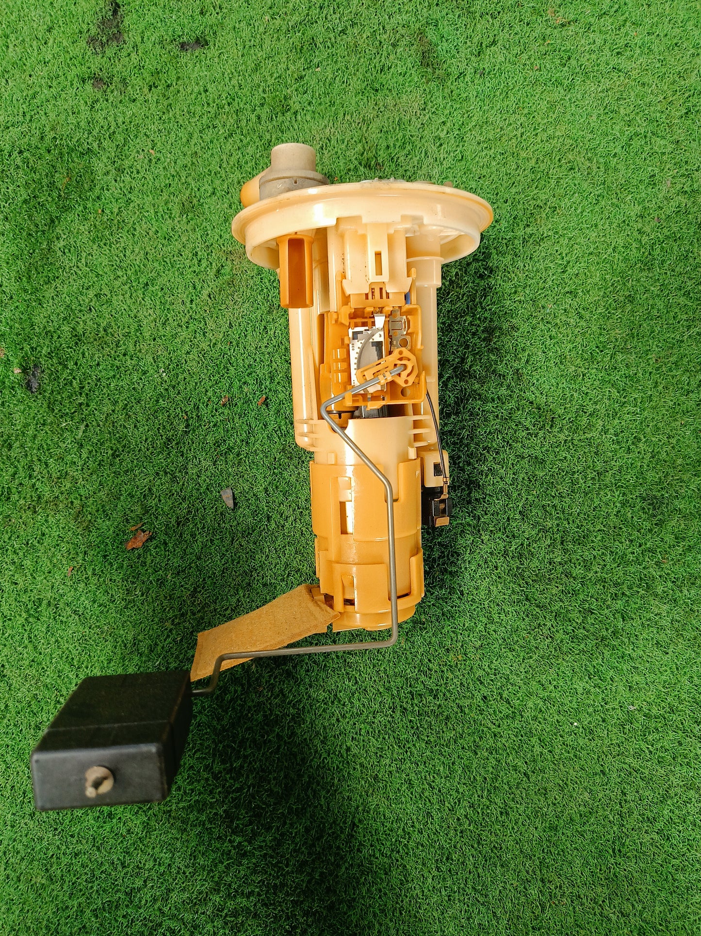 PERODUA KENARI/KELISA FUEL PUMP (23210-97201)