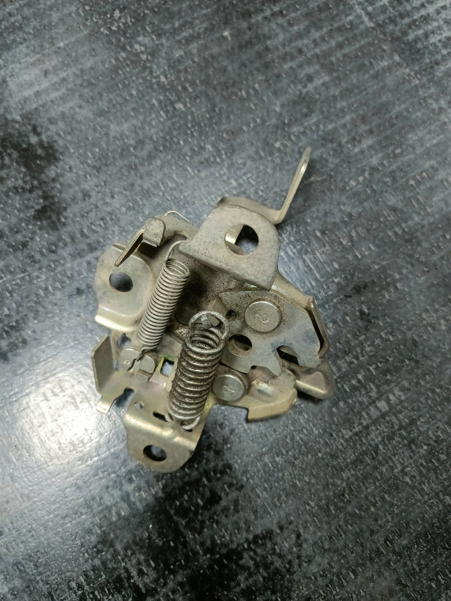 PERODUA MYVI LAGI BEST FRONT BONNET LOCK BL00006