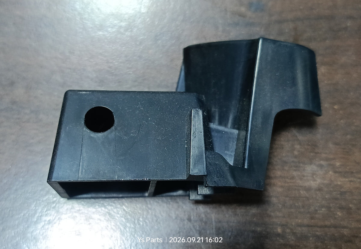 PERODUA BEZZA 2020 HEAD LAMP BRACKET RH (NEW) (HLB001)