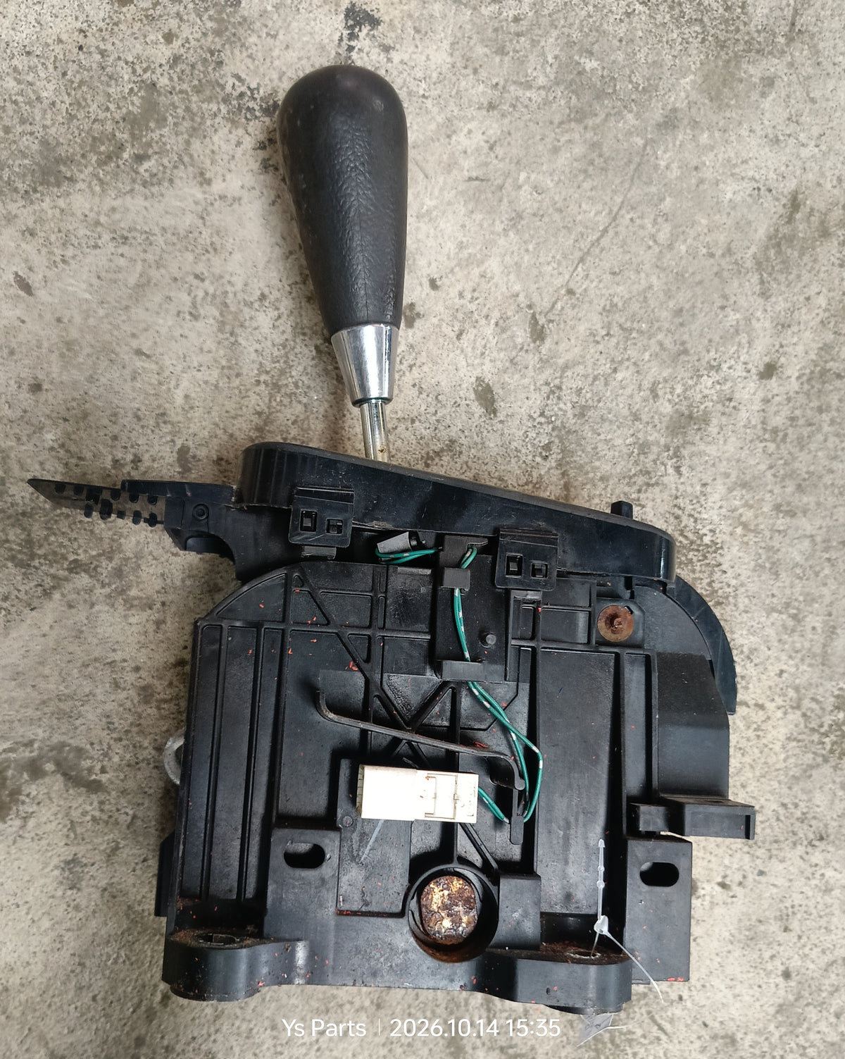 TOYOTA HILUX VIGO GEAR LEVEL AT (GL0065)