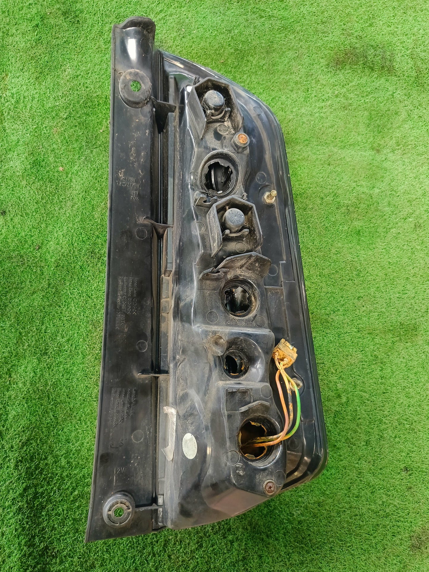 PERODUA MYVI K3 TAIL LAMP LH (TL00221)