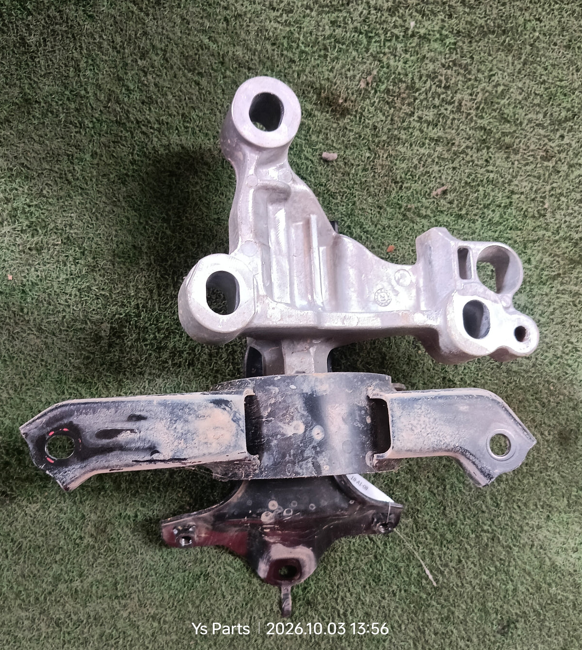 PERODUA ATIVA ENGINE MOUNTING BRACKET (EM0090)