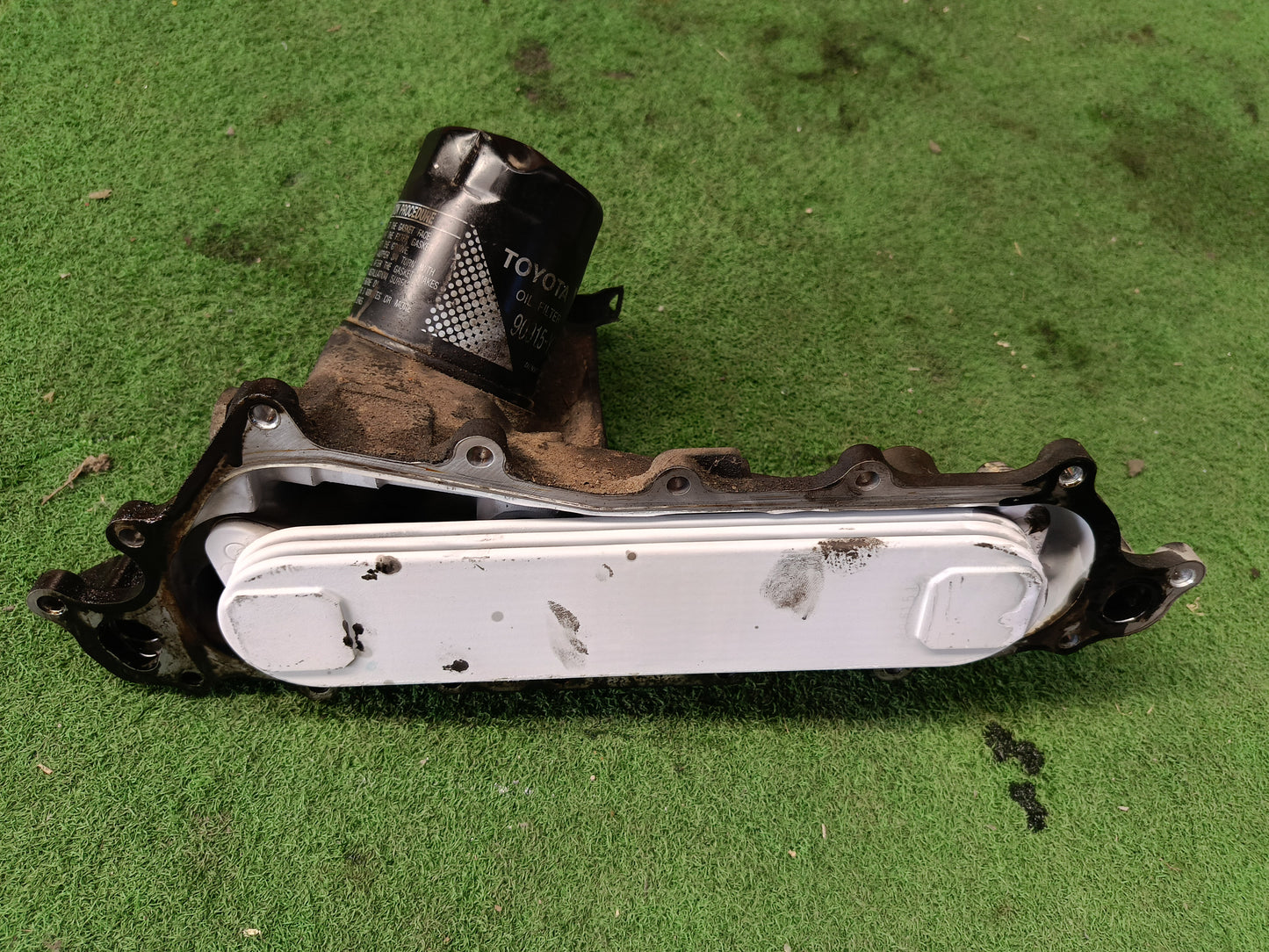 TOYOTA VIGO 2.5 VNT ENGINE OIL COOLER (IRC009)