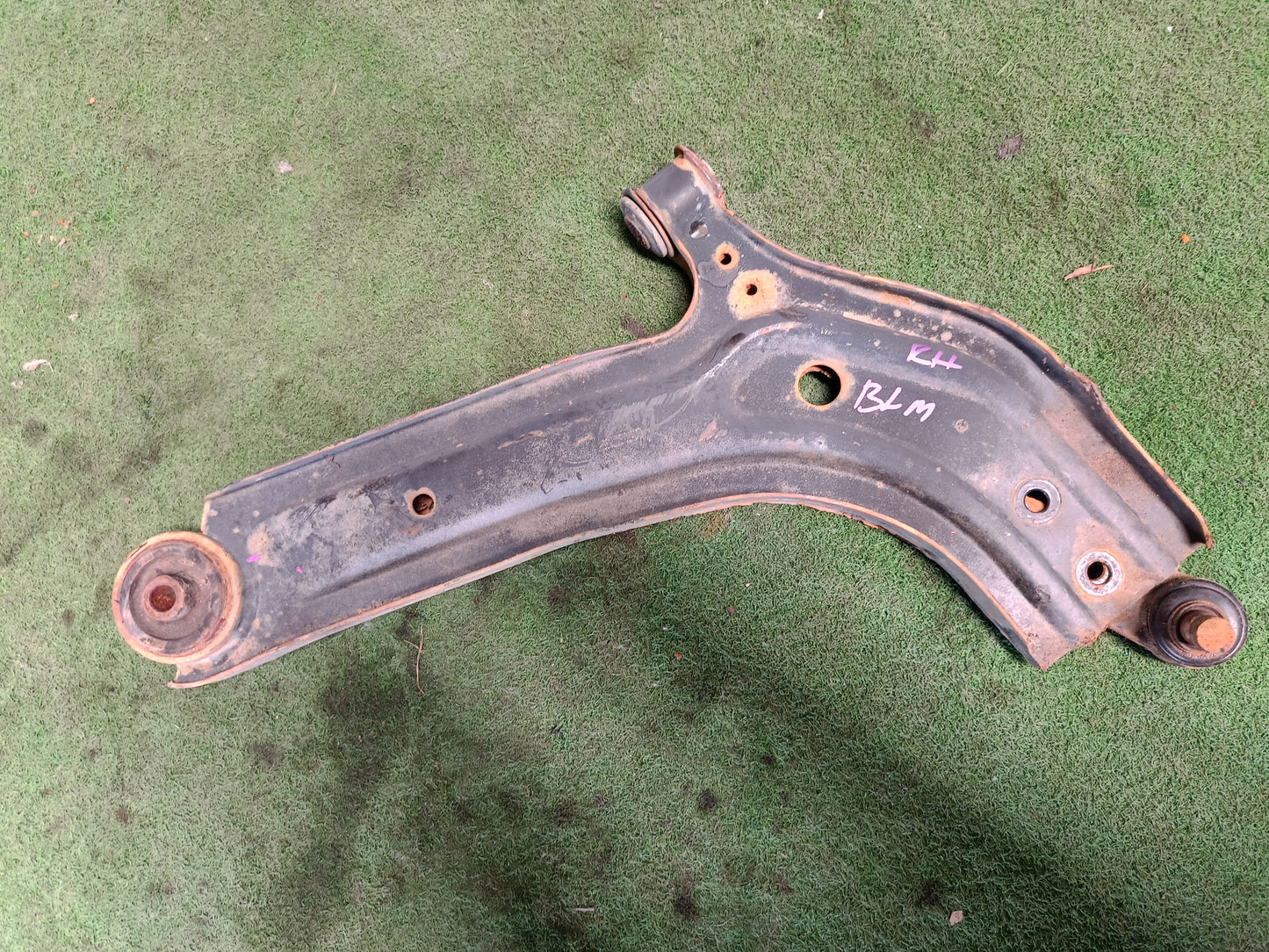 PROTON SAGA BLM LOWER ARM RH (LAM063)