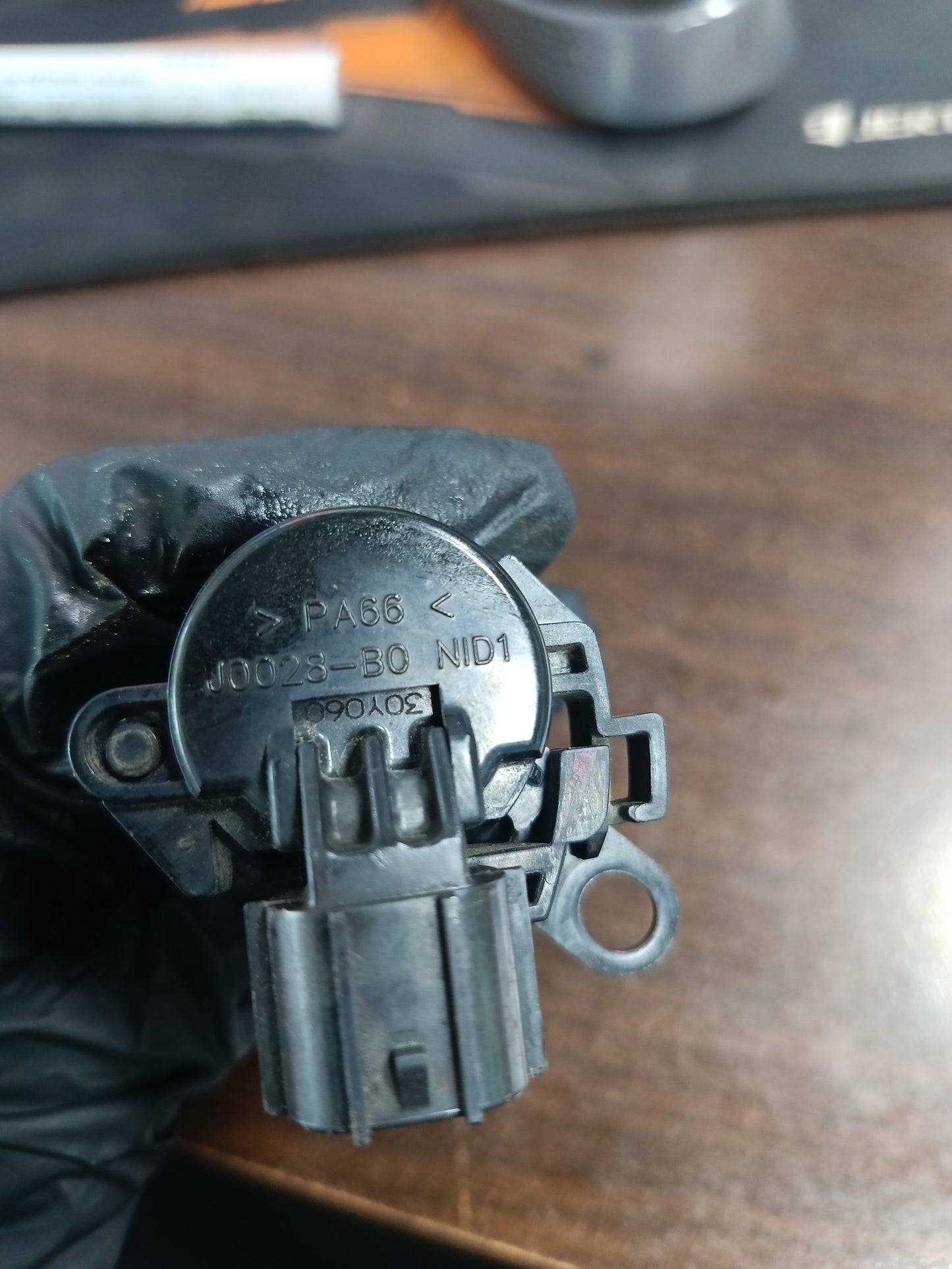 PERODUA MYVI/BEZZA VVT SENSOR (30Y060-6030) (J0028-B0-N1D1)