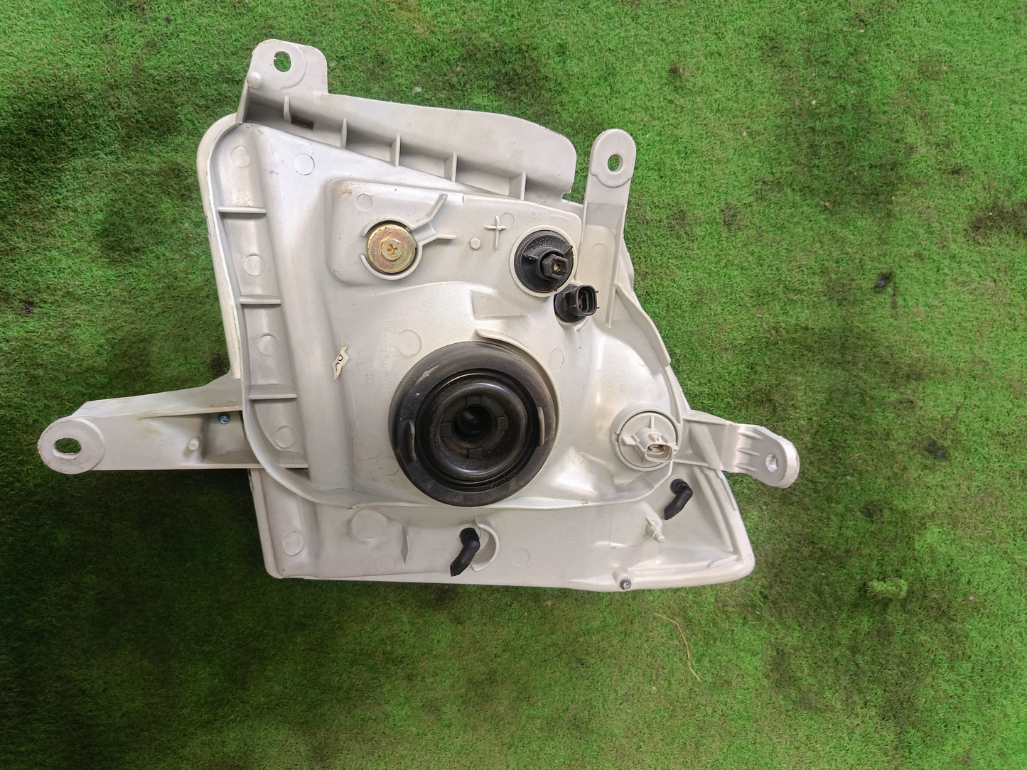 ISUZU DMAX ITEQ PICKUP HEAD LAMP RH (HL0112)
