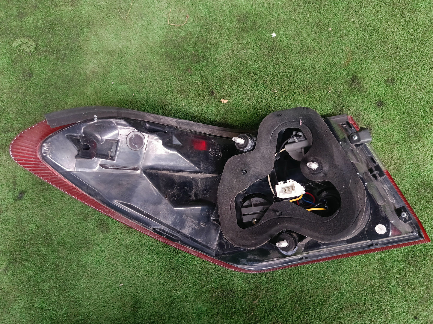 PROTON SAGA VVT TAIL LAMP RH (TL00225)