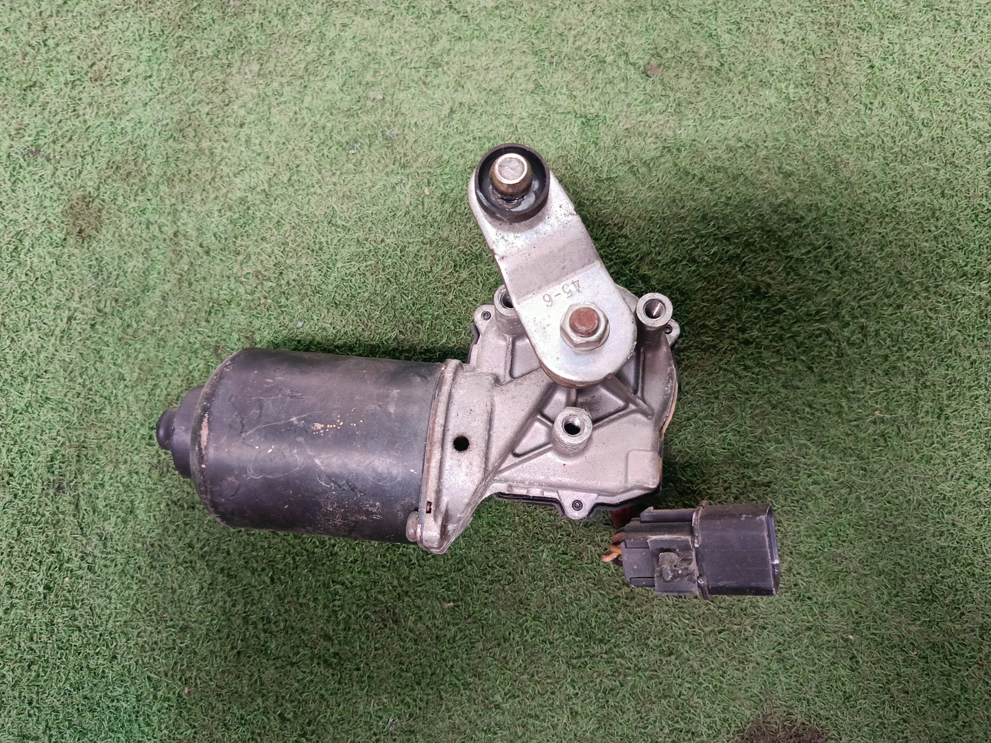HYUNDAI GETZ FRONT WIPER MOTOR (98100-1C900)