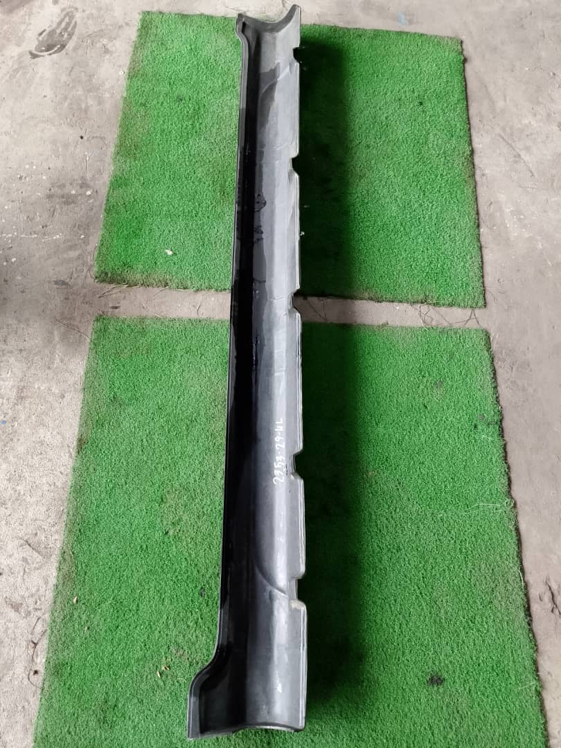 TOYOTA AVANZA SIDE SKIRT RH (SS020)