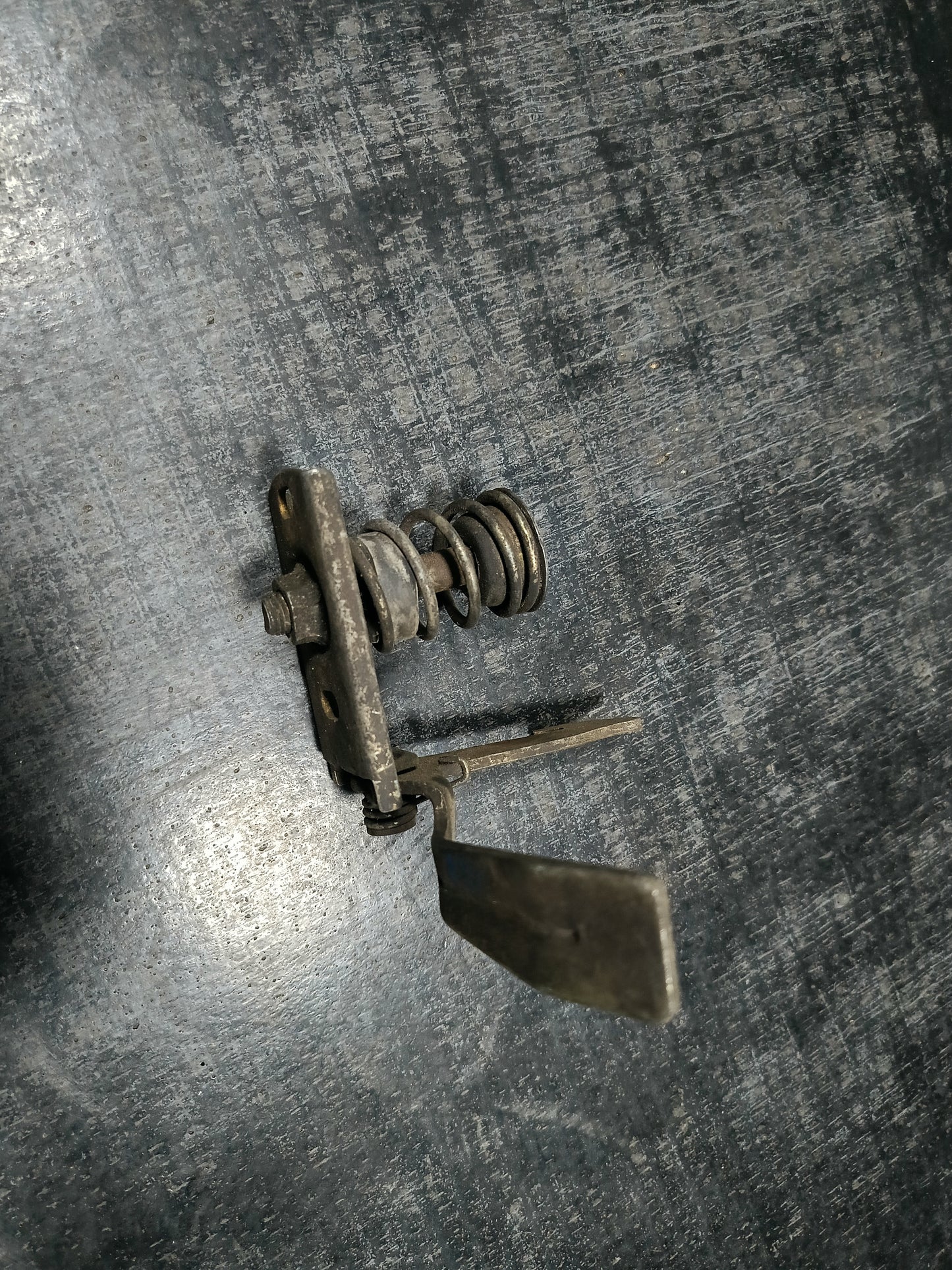 PROTON SAGA ISWARA FRONT BONNET LOCK (BL00037)