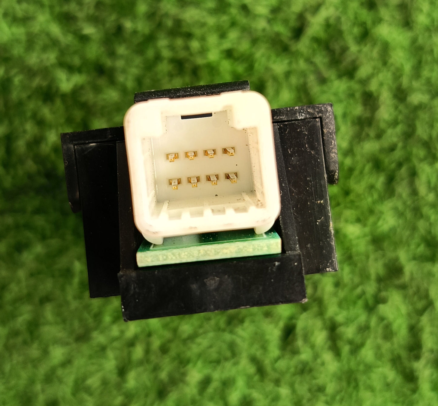 TOYOTA ESTIMA ACR50 RADIO SETTING CONDENSER UNIT ECU (86516-28030)