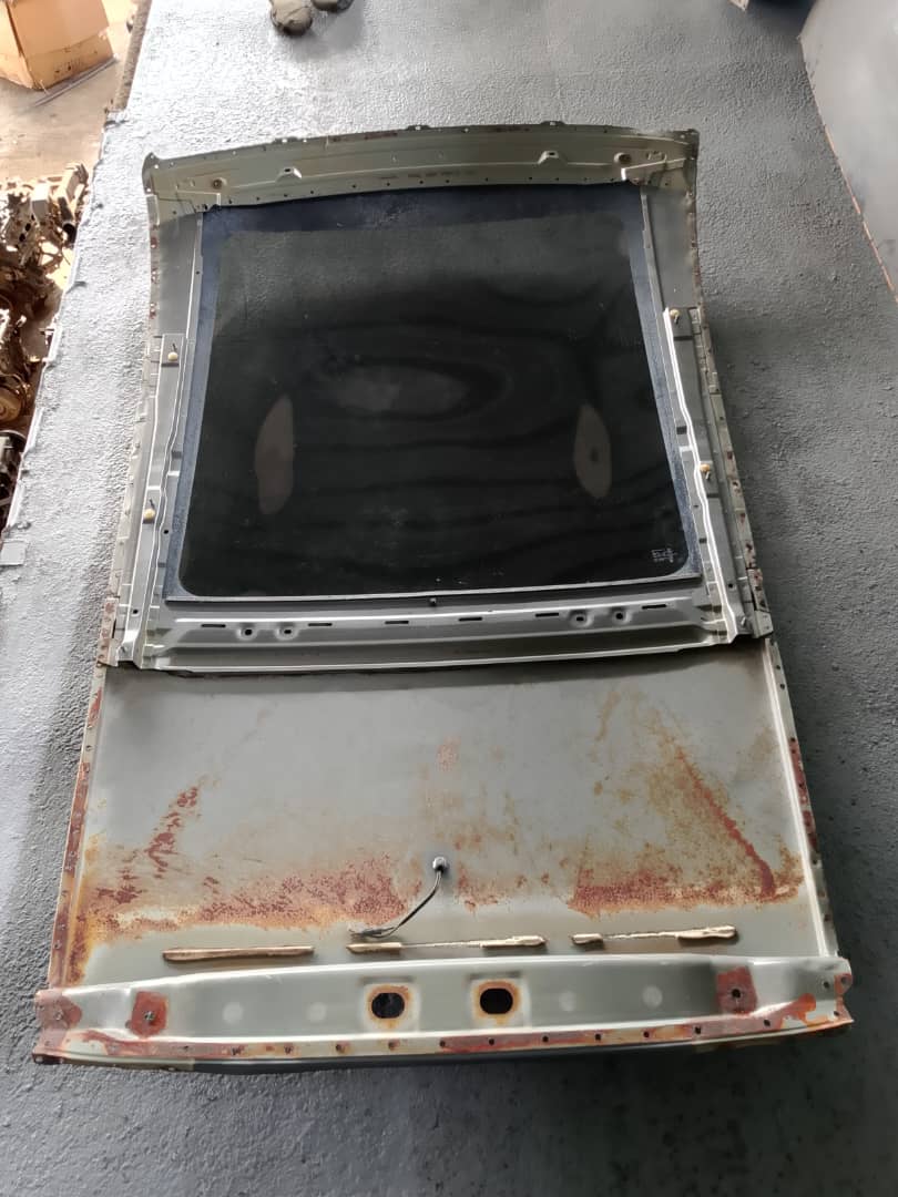 MITSUBISHI ASX ROOF PANEL (R0011)