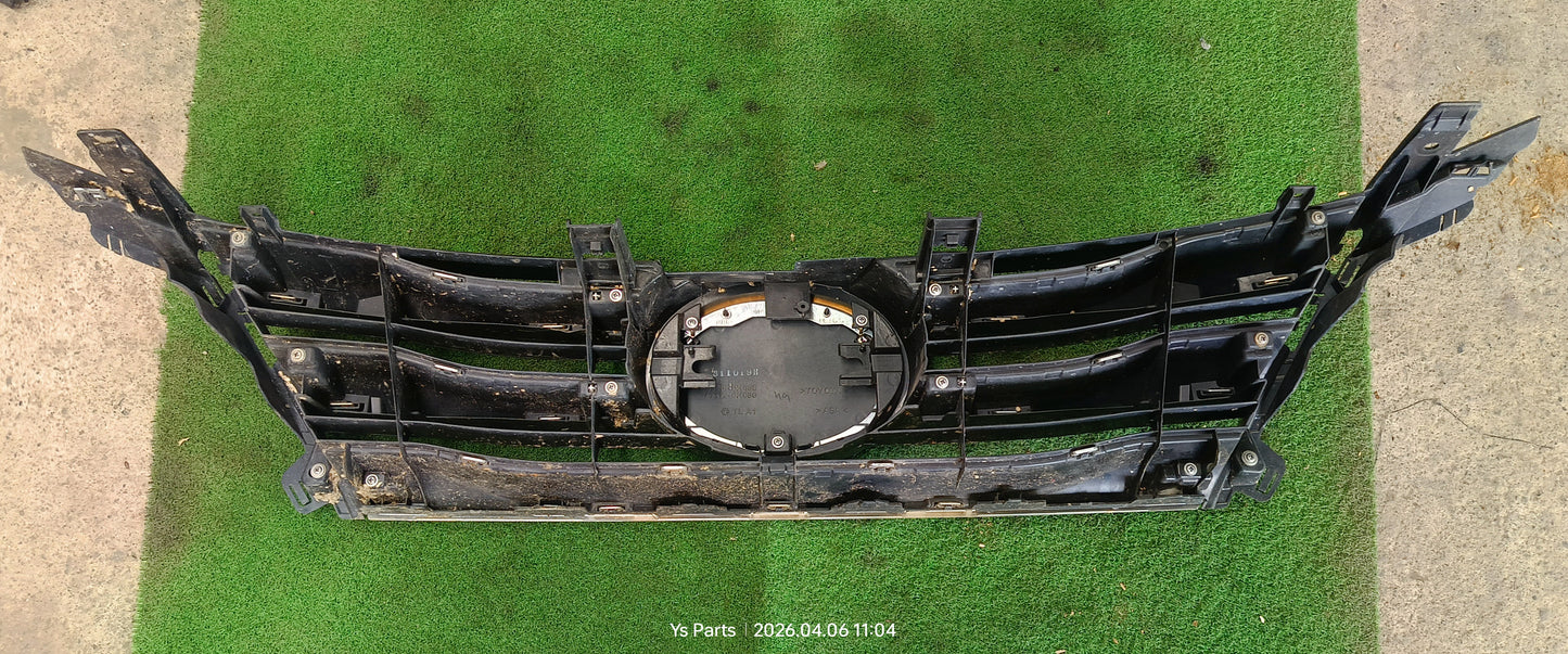 TOYOTA FORTUNER FRONT GRILLE (T00039)