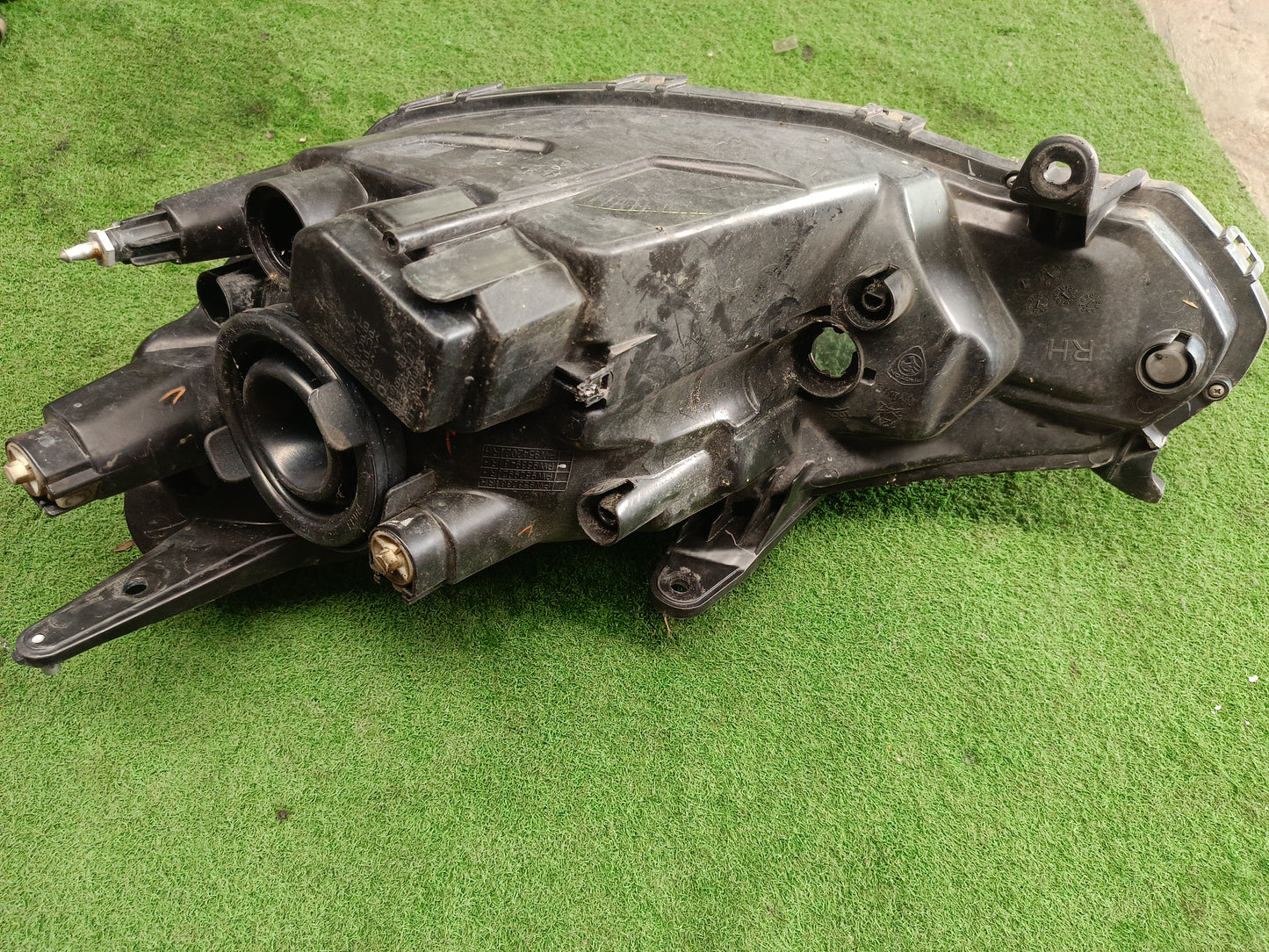 PROTON SAGA VVT 2016-2021 HEAD LAMP RH (HL0094)