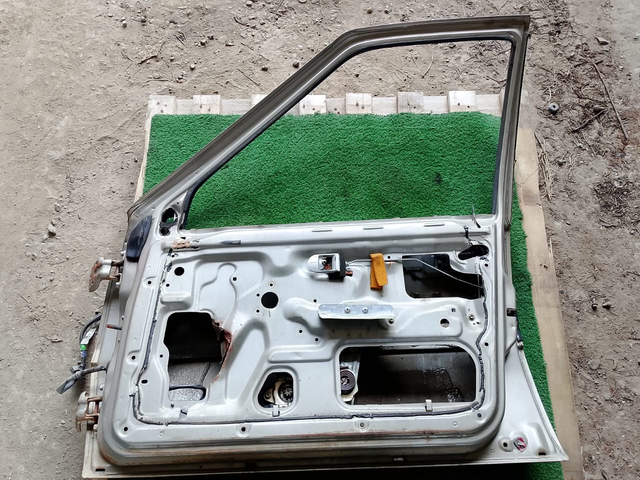 PROTON SAGA ISWARA / LMST DOOR PANEL FRH KOSONG (DP00282)