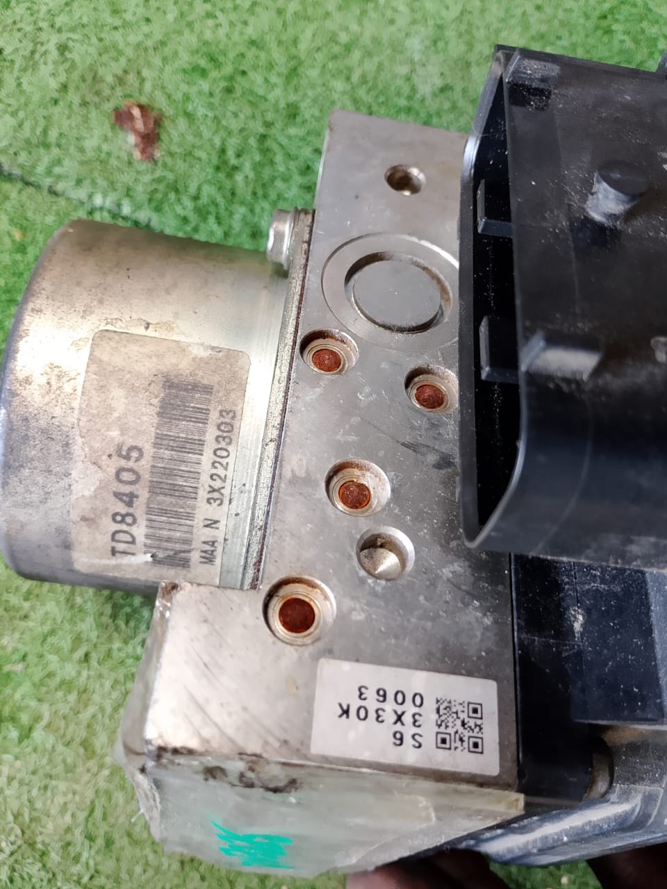 NISSAN SERENA C27 ABS PUMP (ABS0001)