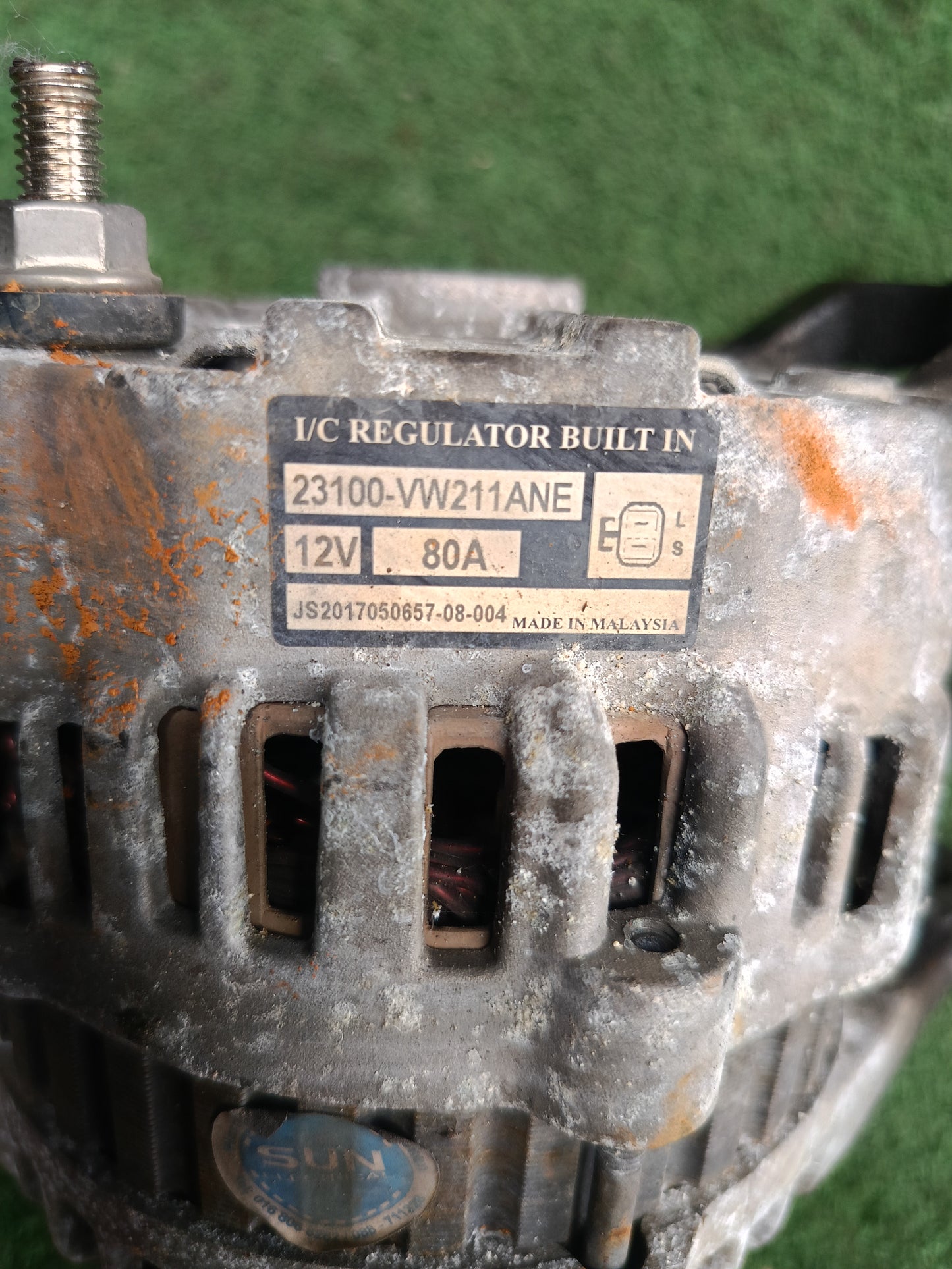 NISSAN URVAN E25 ALTERNATOR (23100-VW211ANE)