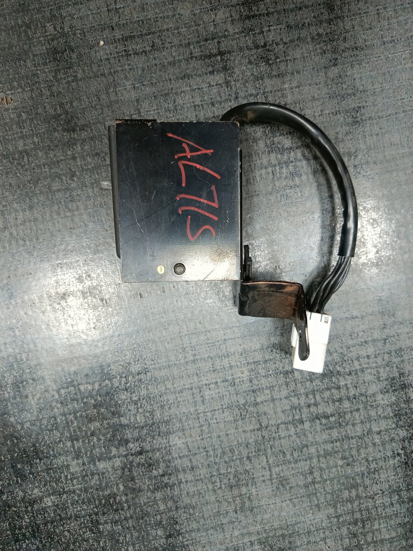 TOYOTA ALTIS IMMOBILIZER ECU (4M1984T1A)
