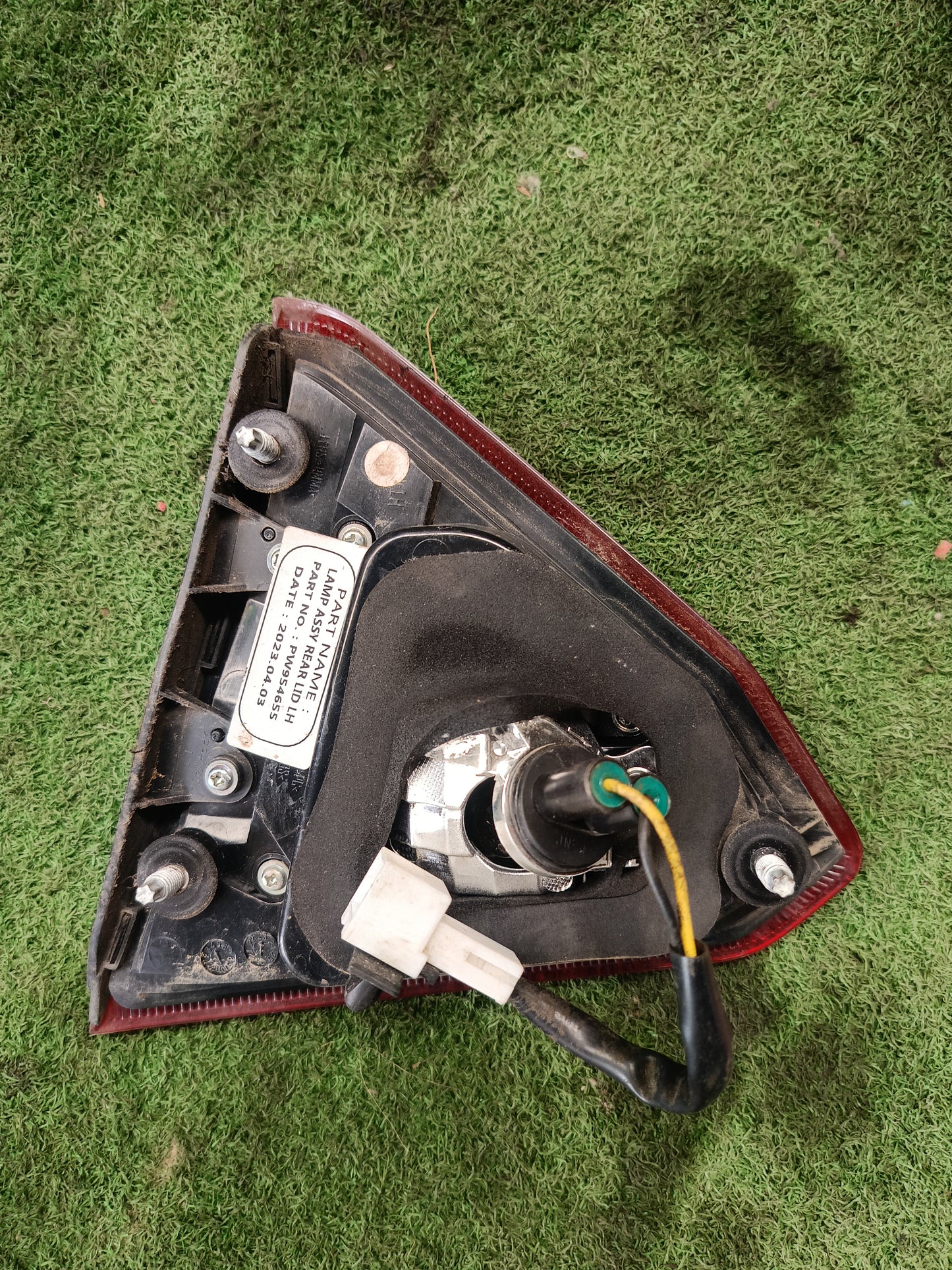 PROTON SAGA VVT BACKUP LAMP LH (PW954655)