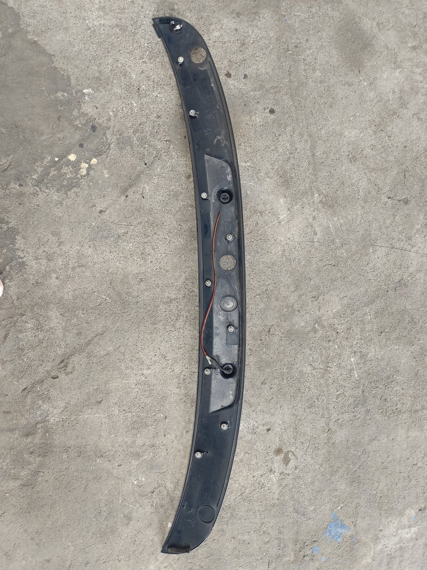 NISSAN URVAN E25 WIPER GRILLE PANEL (WPL003)
