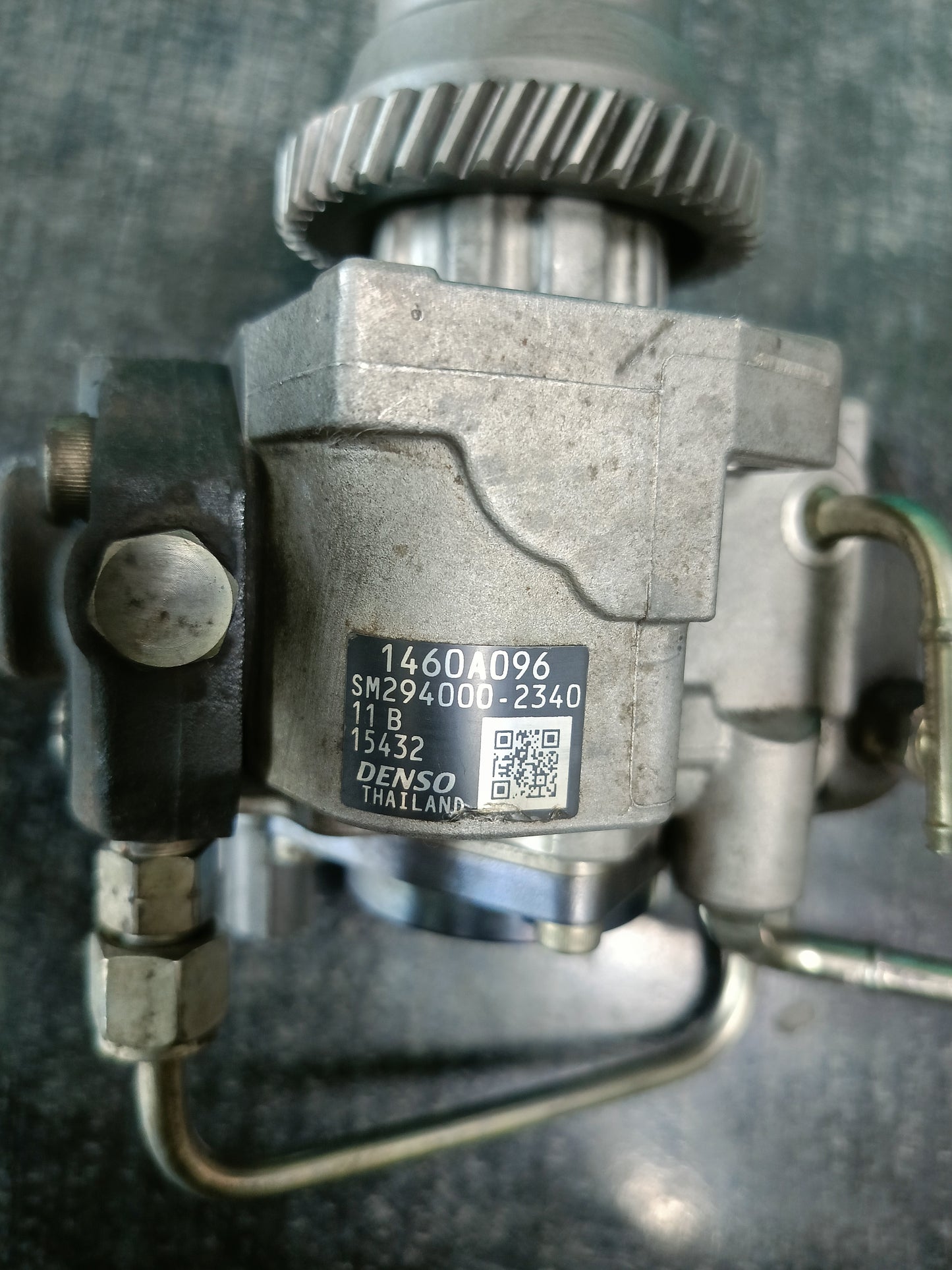 MITSUBISHI TRITON L200 FUEL INJECTION PUMP (29400-2340)