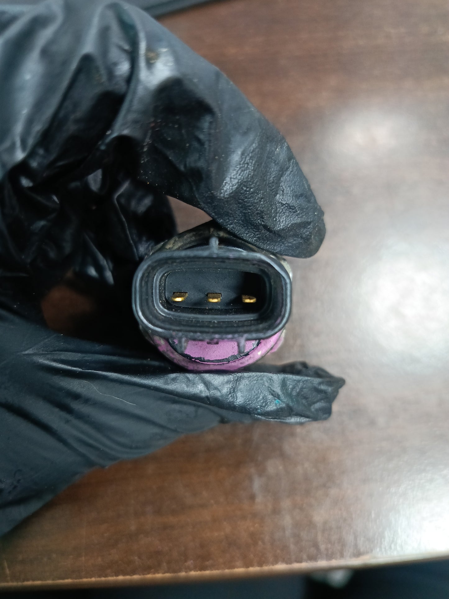 TOYOTA HILUX VIGO FUEL PRESSURE SENSOR (89458-71010)