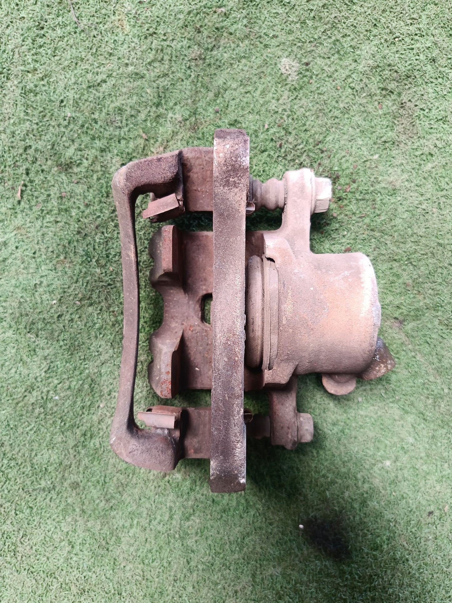 PROTON SAGA ISWARA LMST BRAKE CALIPER RH (BC145)