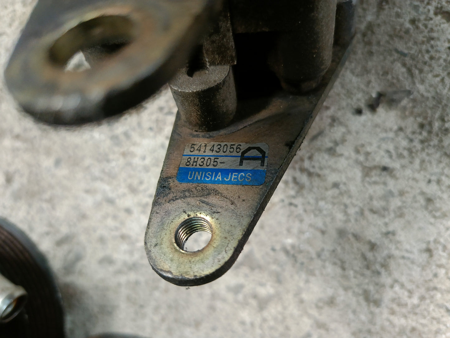 NISSAN X-TRAIL T30 STEERING PUMP (54143056-8H305)