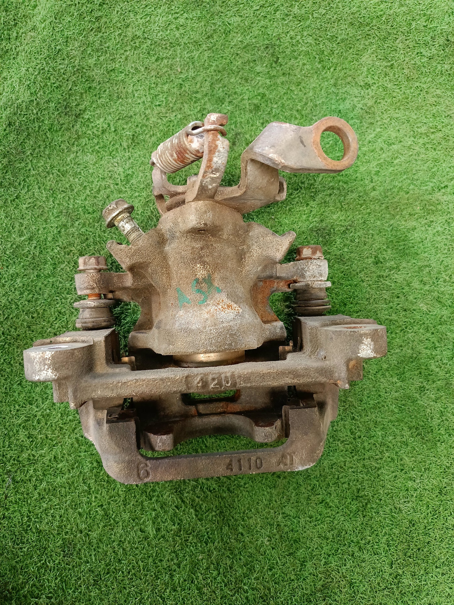 MITSUBISHI ASX BRAKE CALIPER RRH (BC147)